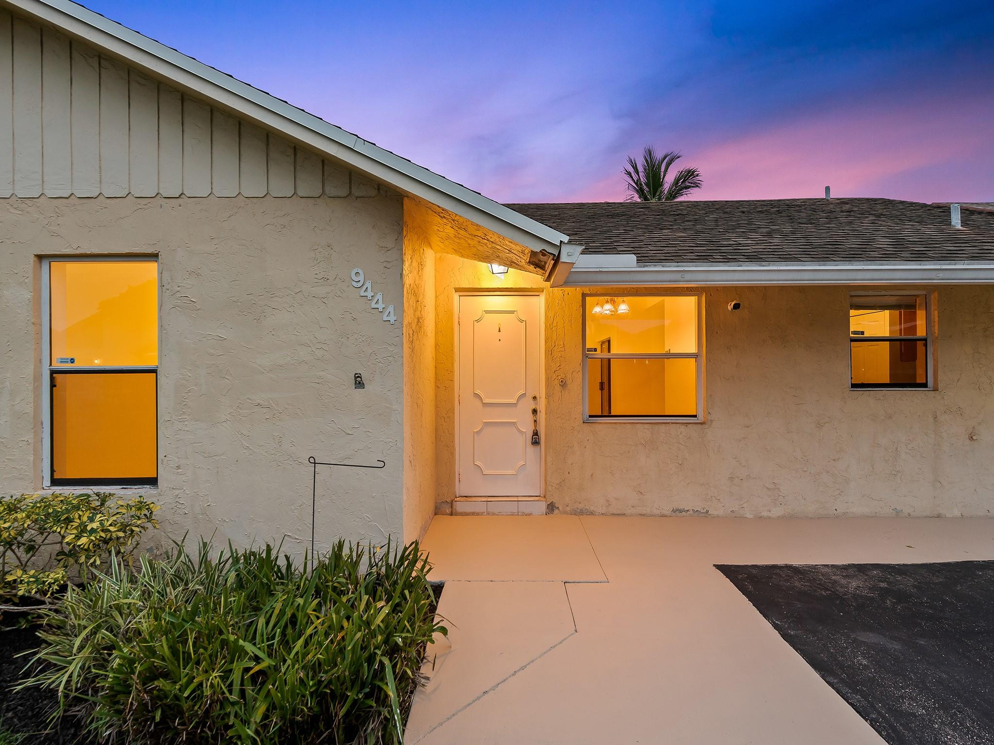 9444 NW 45TH ST
