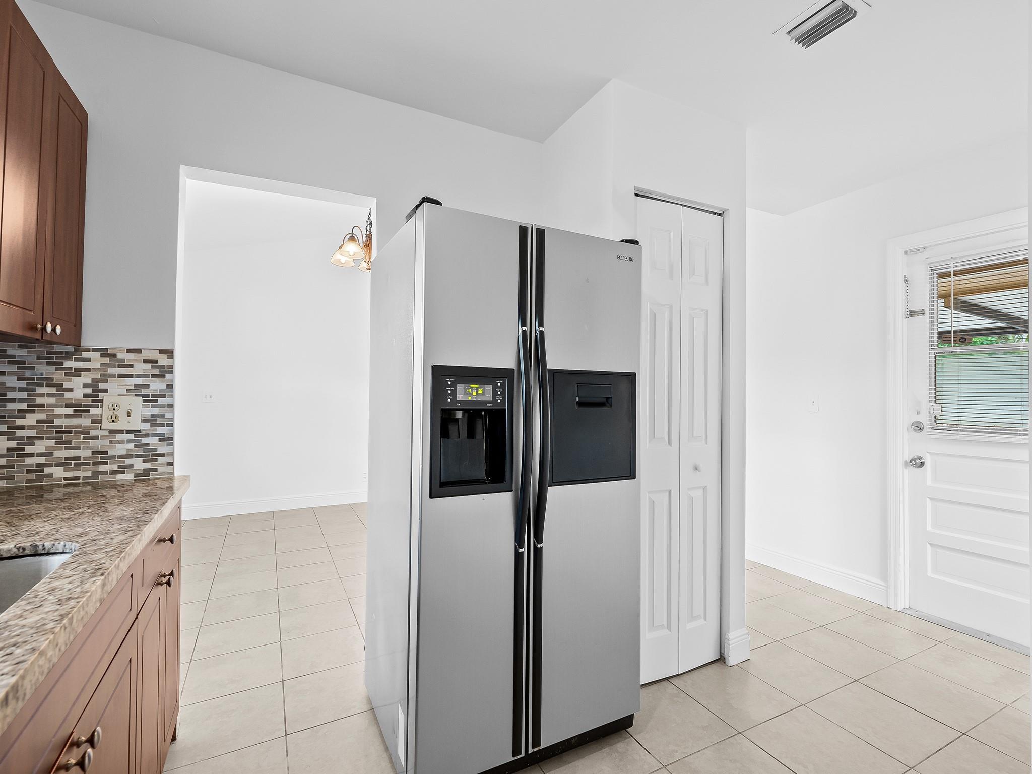 9444 NW 45TH ST