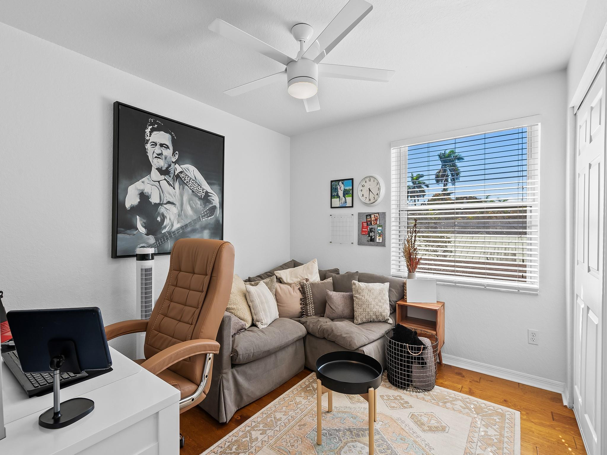 609 SW 5th Ave