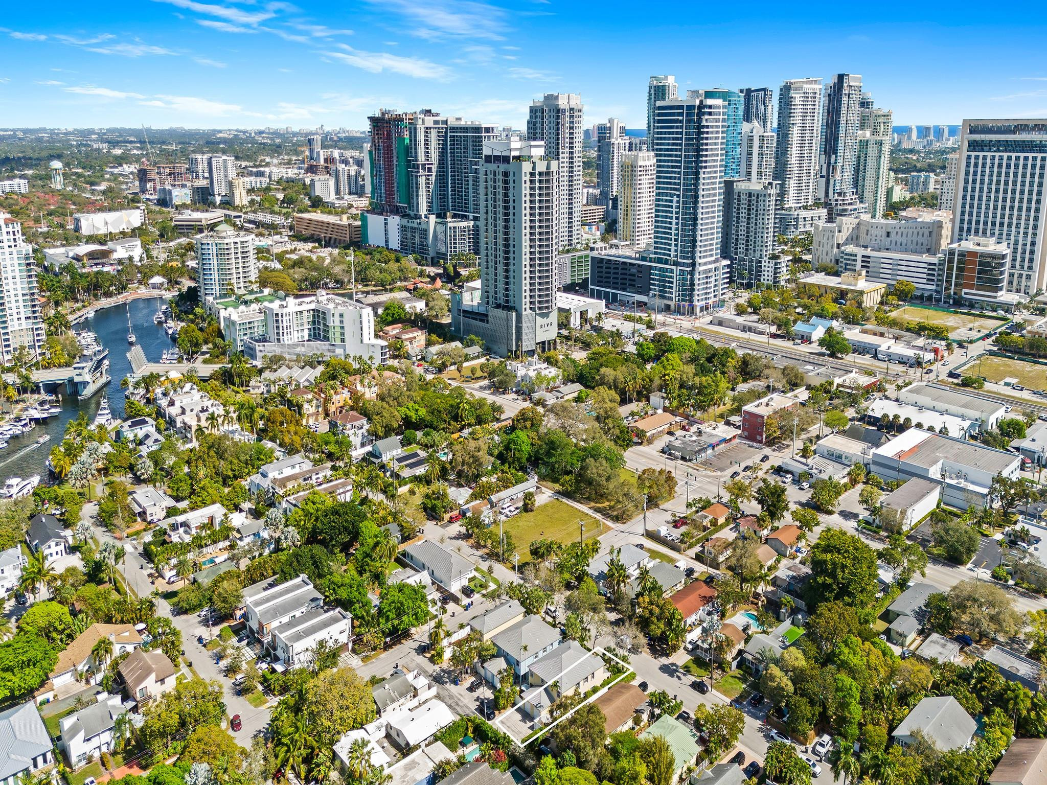 609 SW 5th Ave