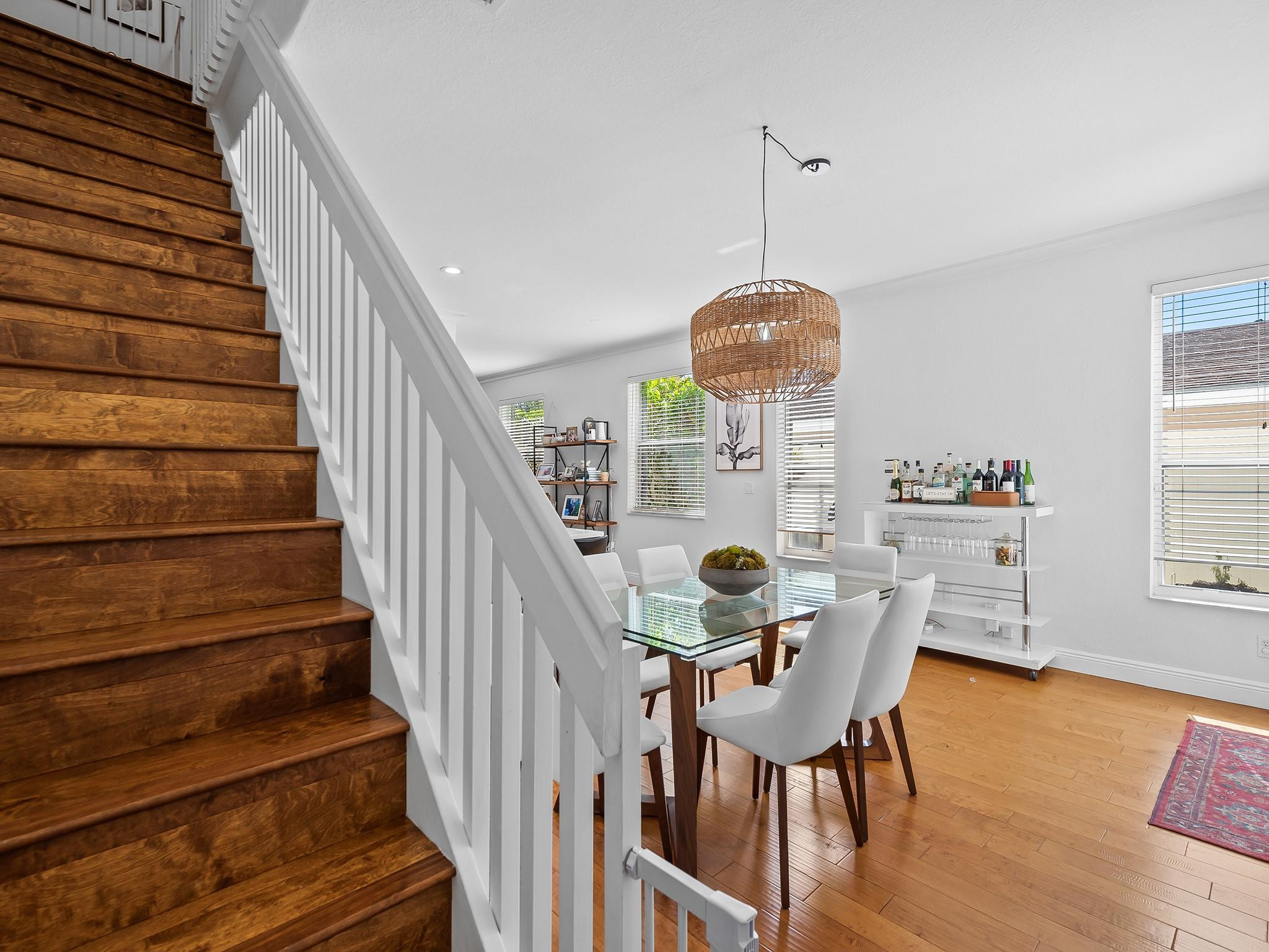 609 SW 5th Ave