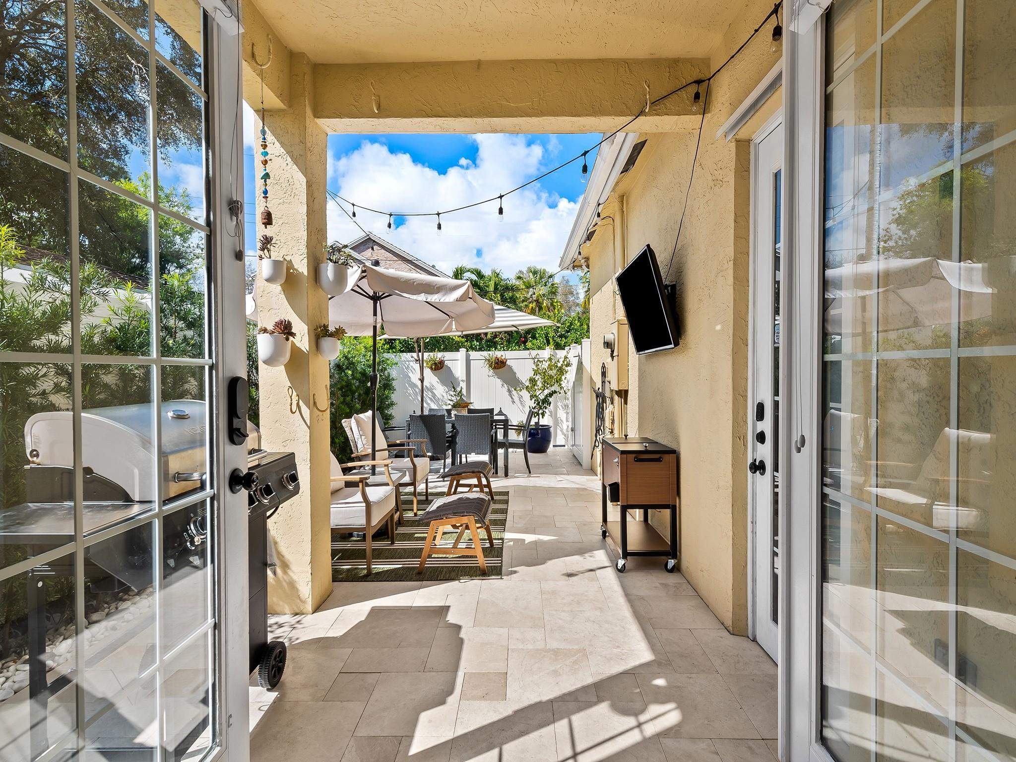 609 SW 5th Ave