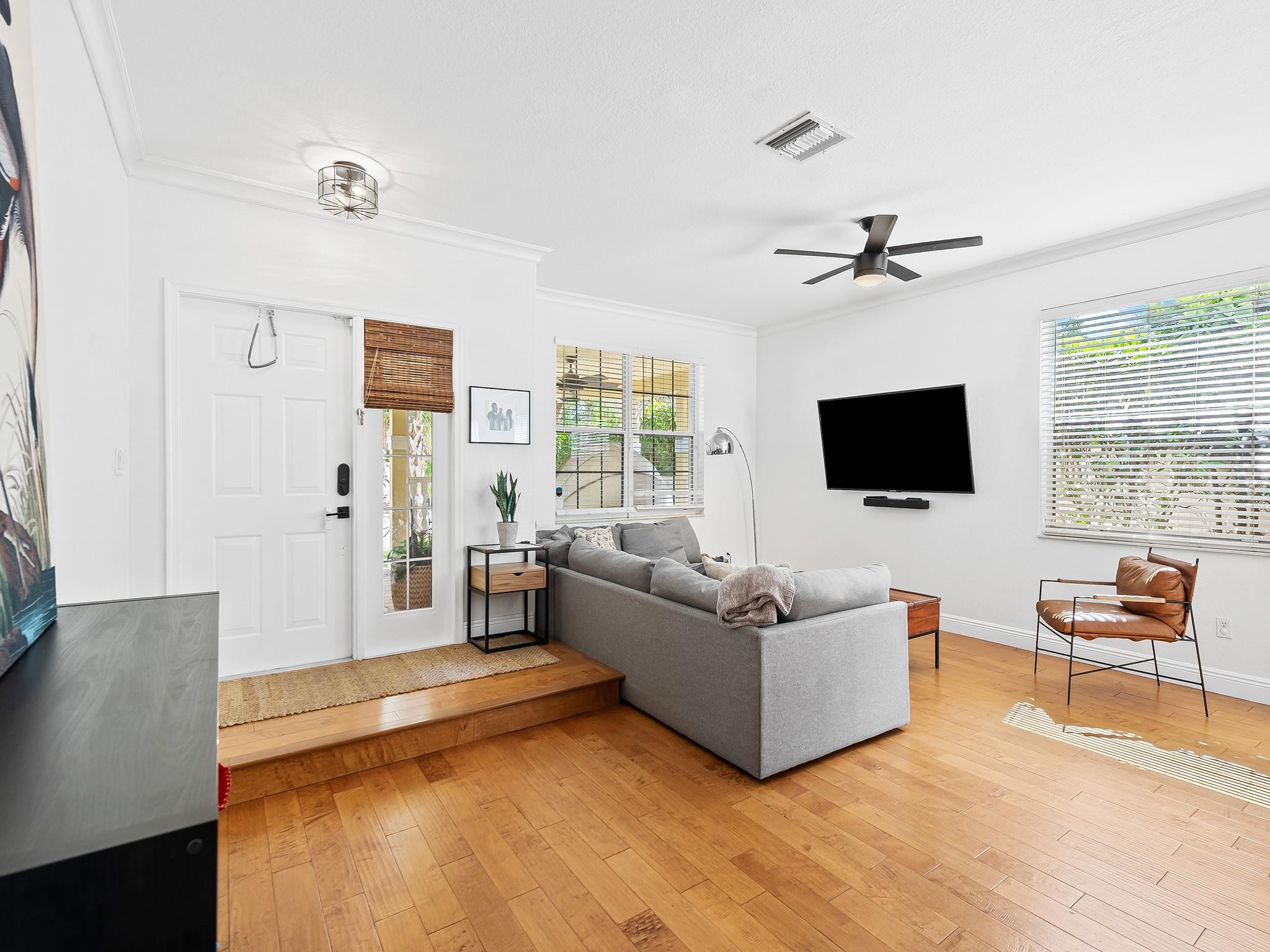 609 SW 5th Ave