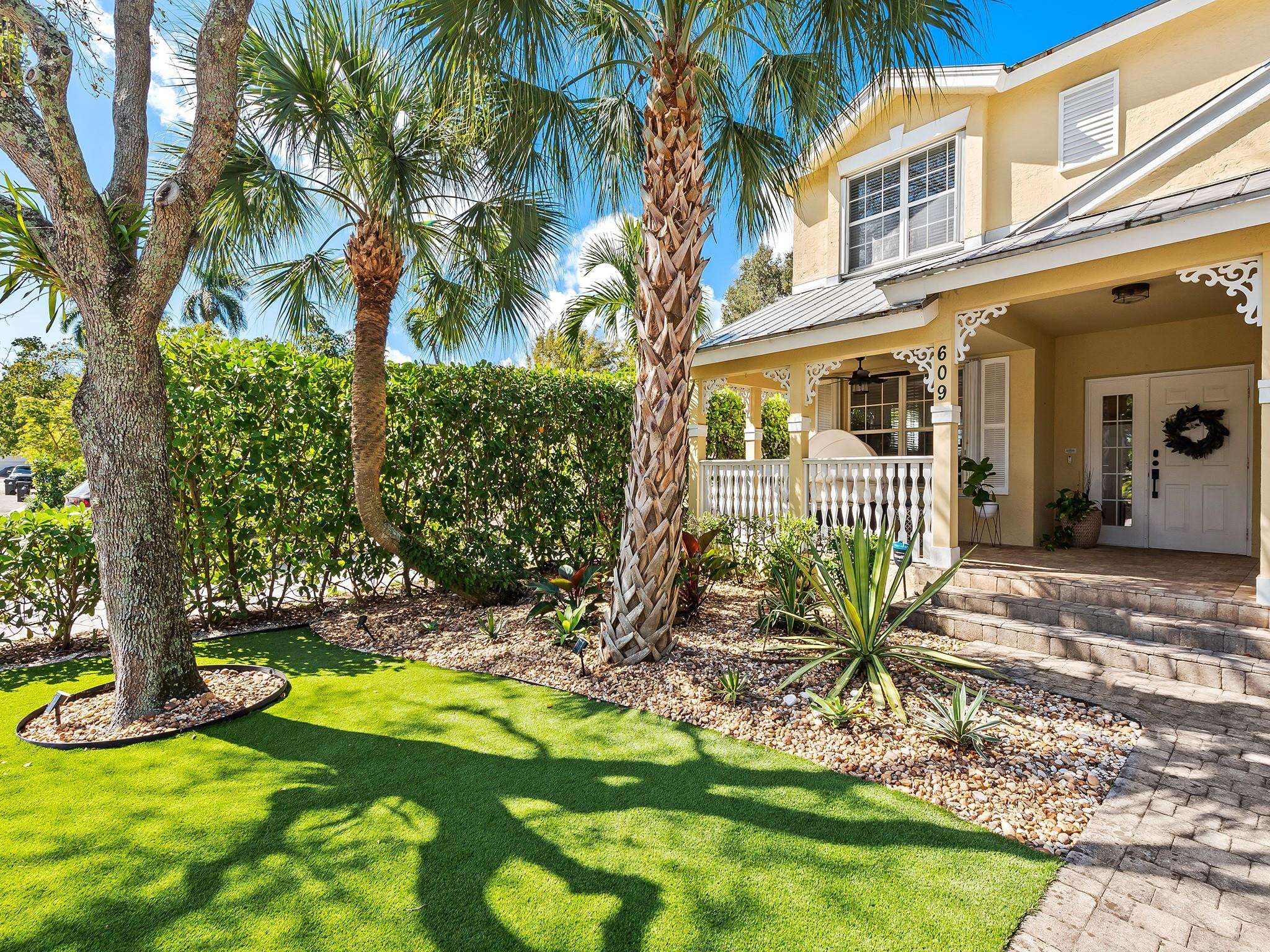 609 SW 5th Ave