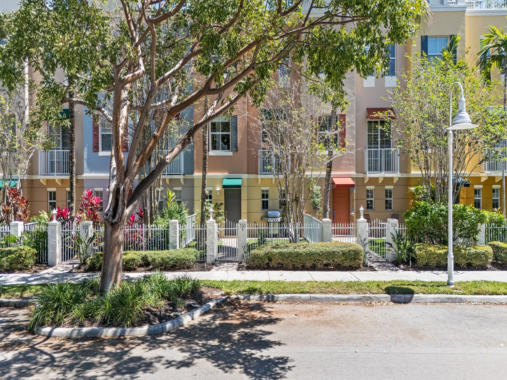 530 NE 7th Ave 1