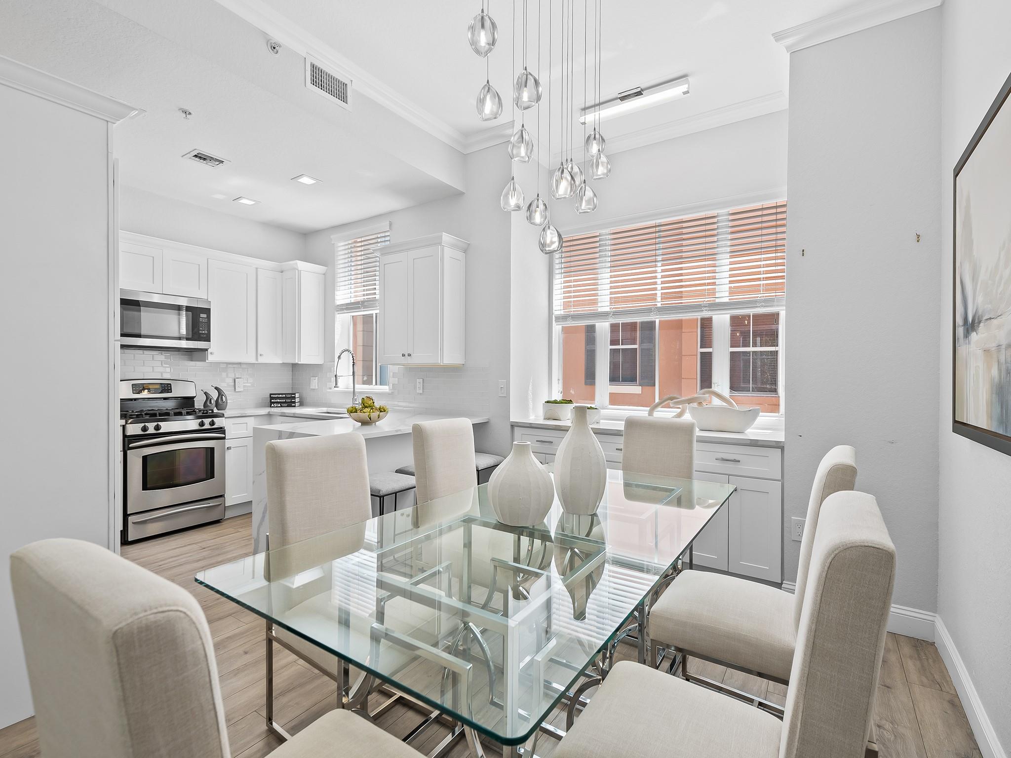 530 NE 7th Ave 1