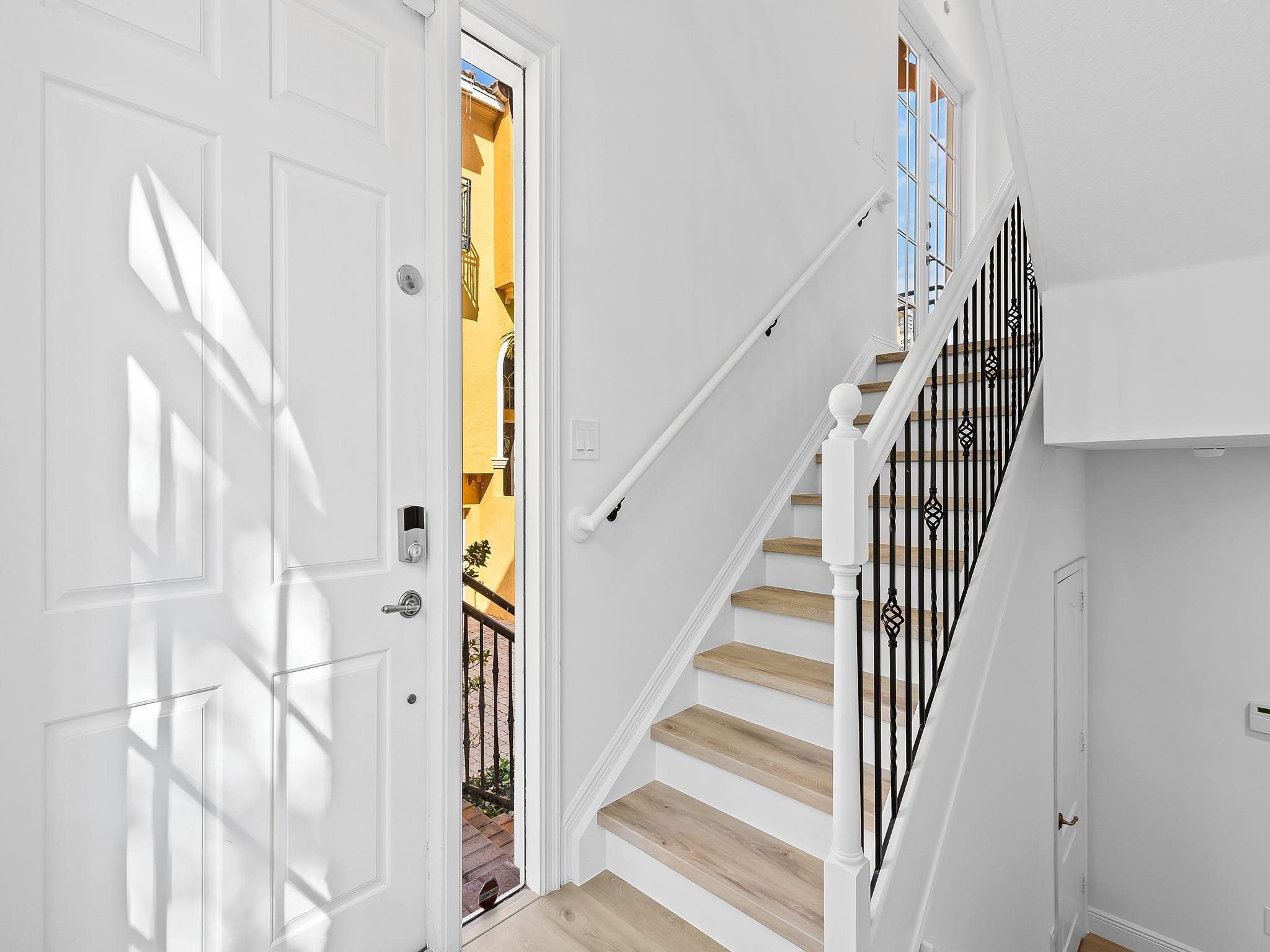 506 SE 7th St 301