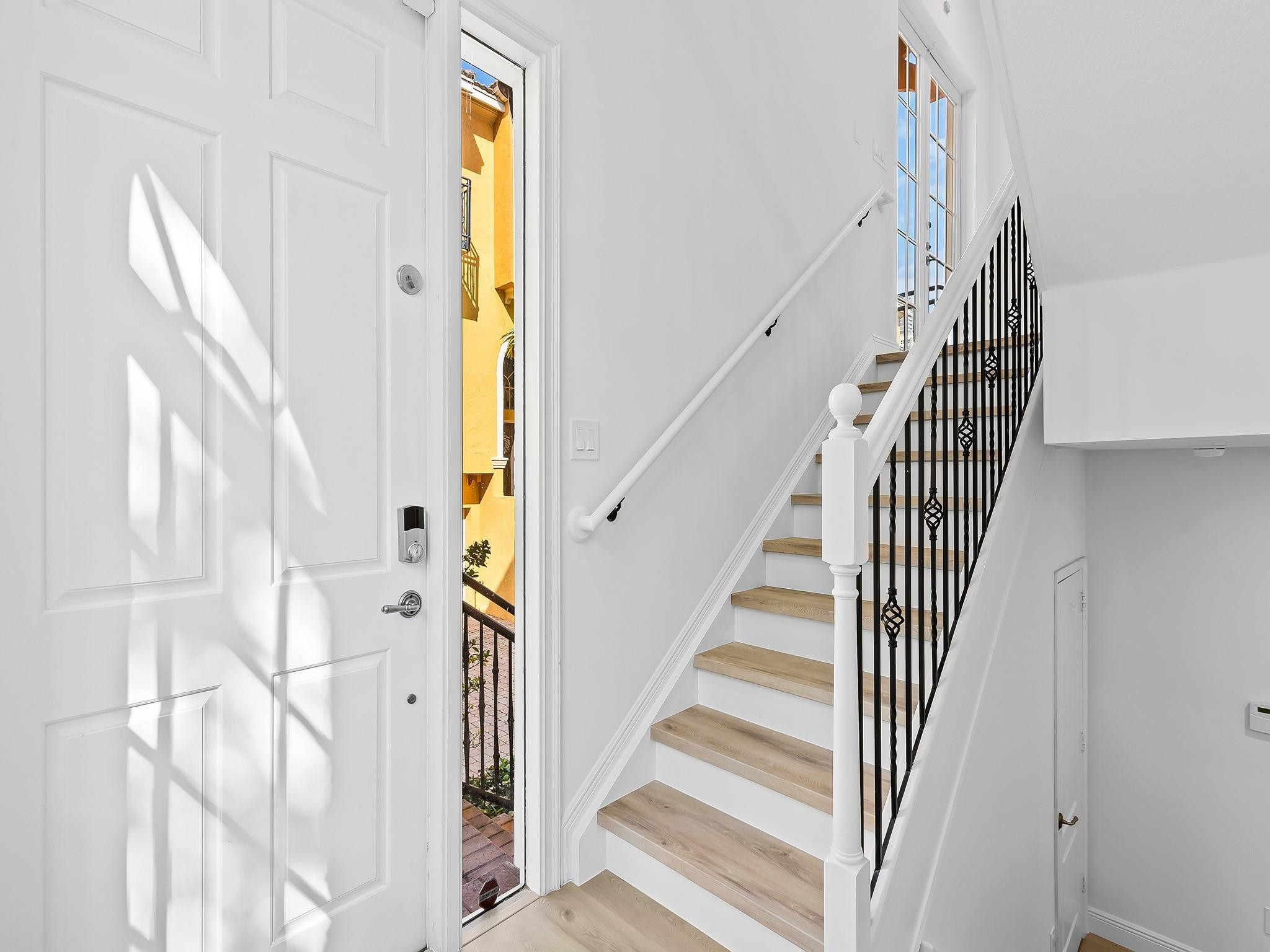 506 SE 7th St 301