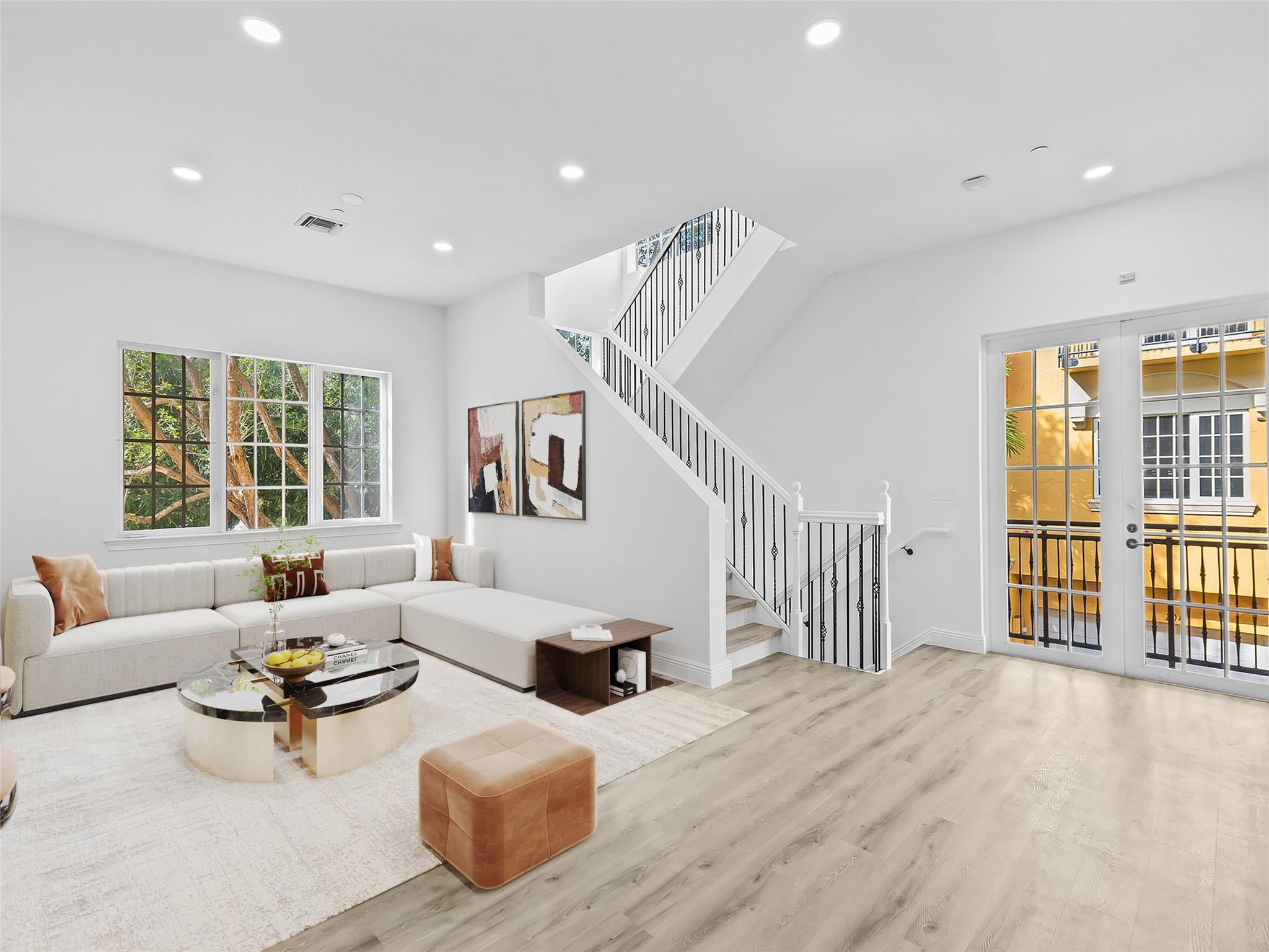 506 SE 7th St 301