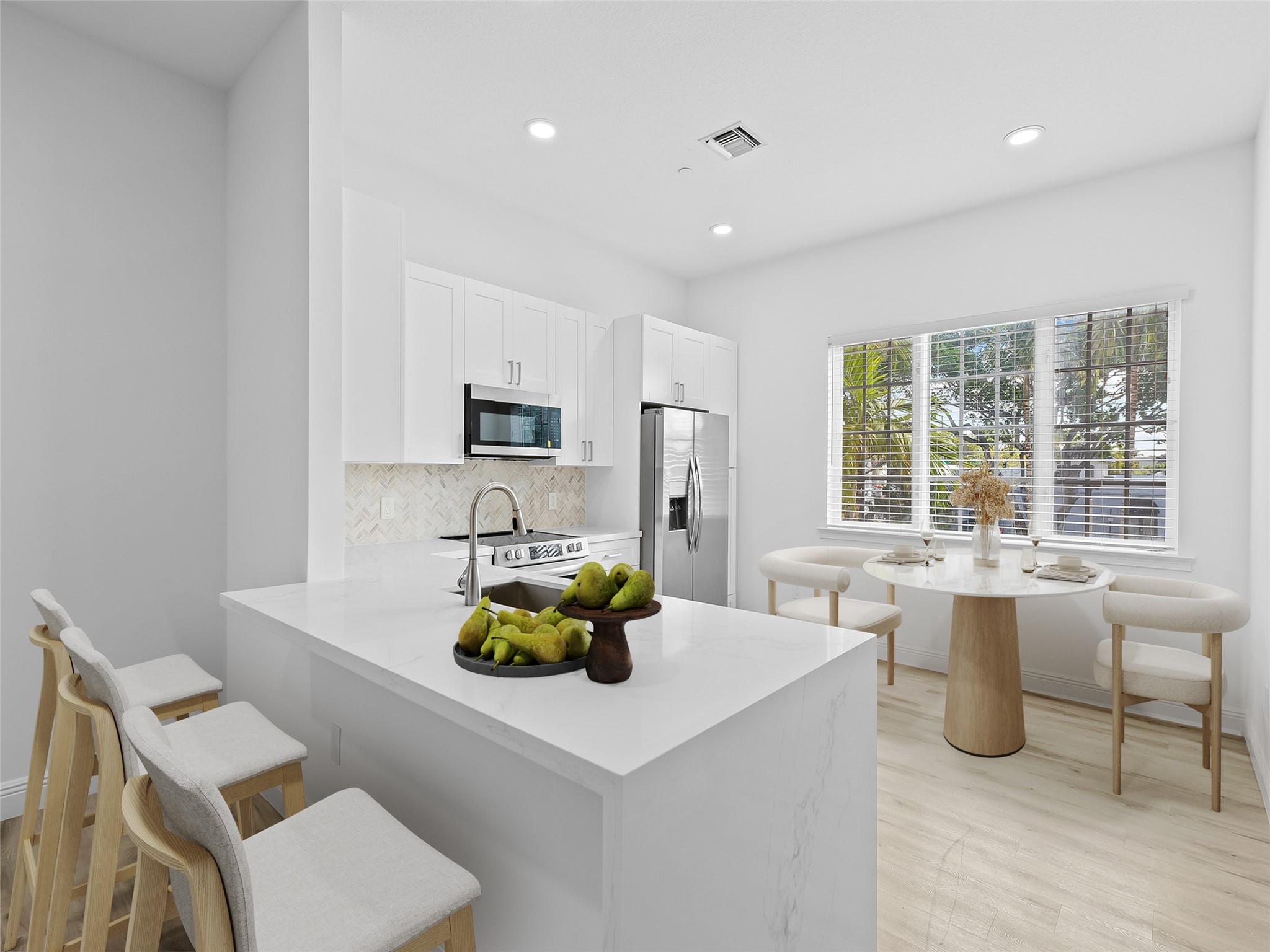 510 SE 7th St 403