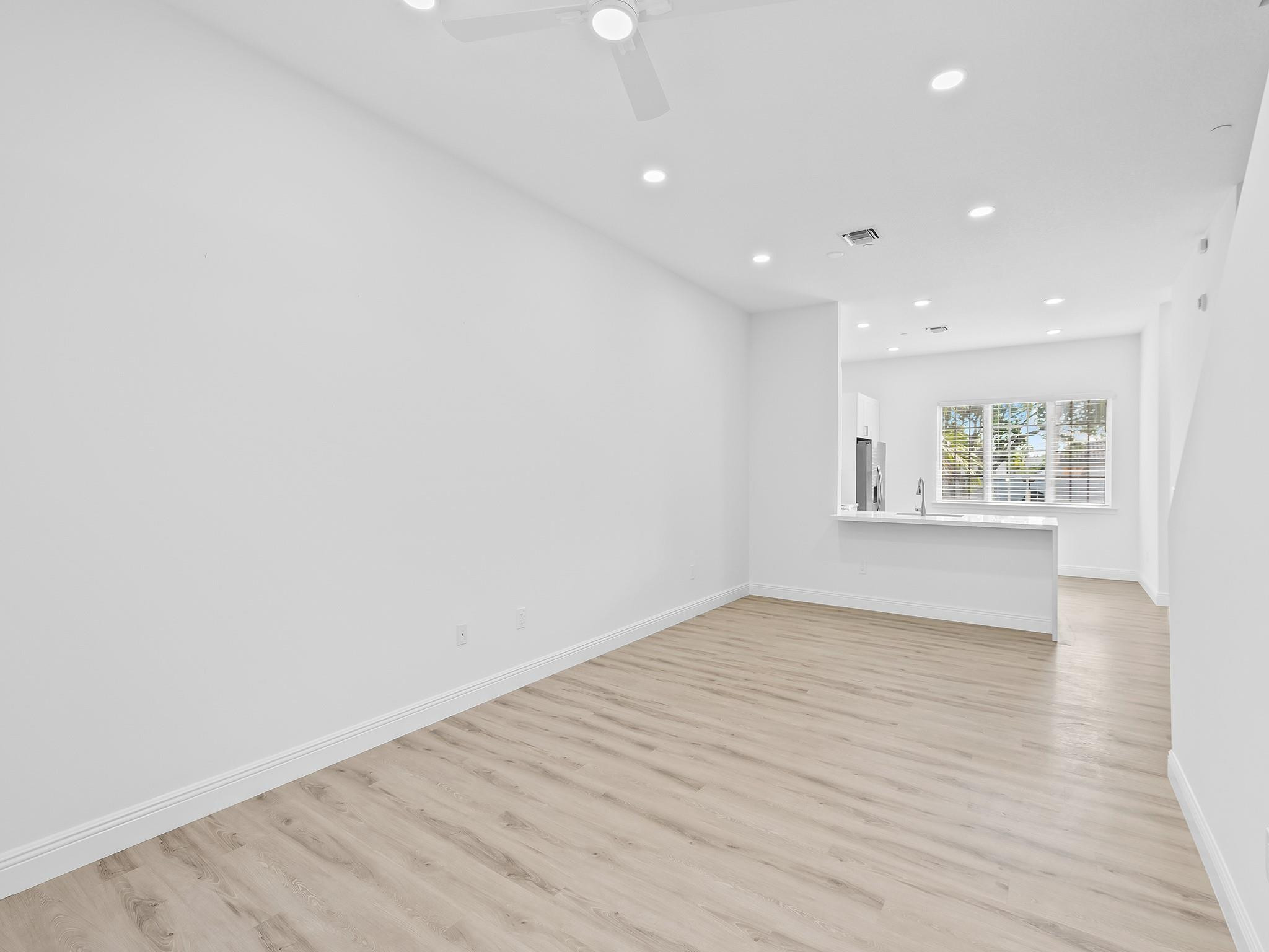 510 SE 7th St 403