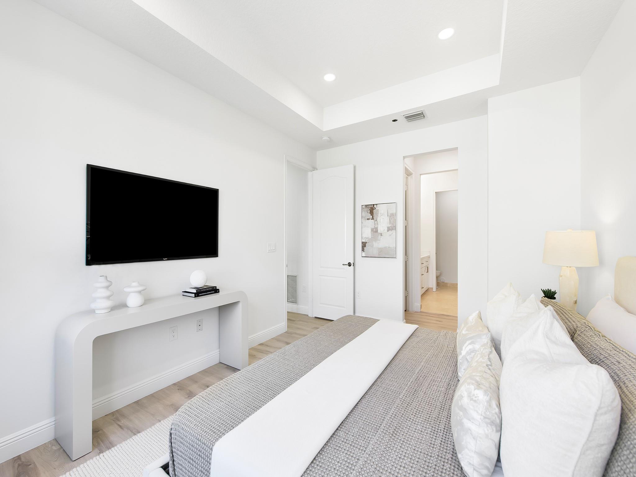 506 SE 7th St 305