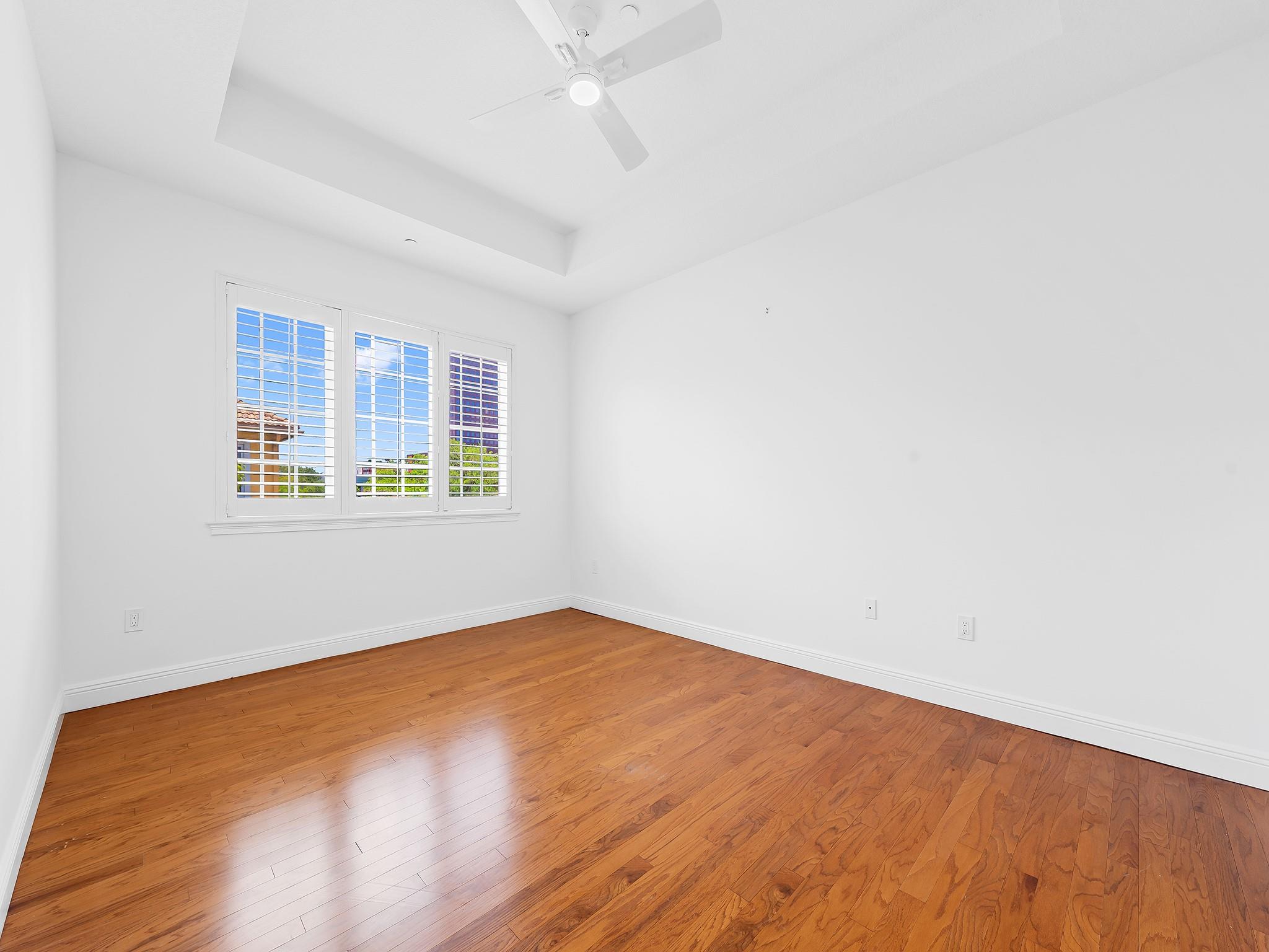 510 SE 7th St 401