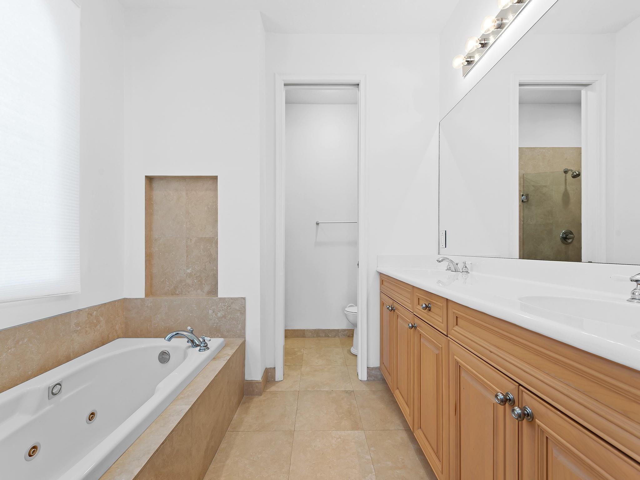 510 SE 7th St 401