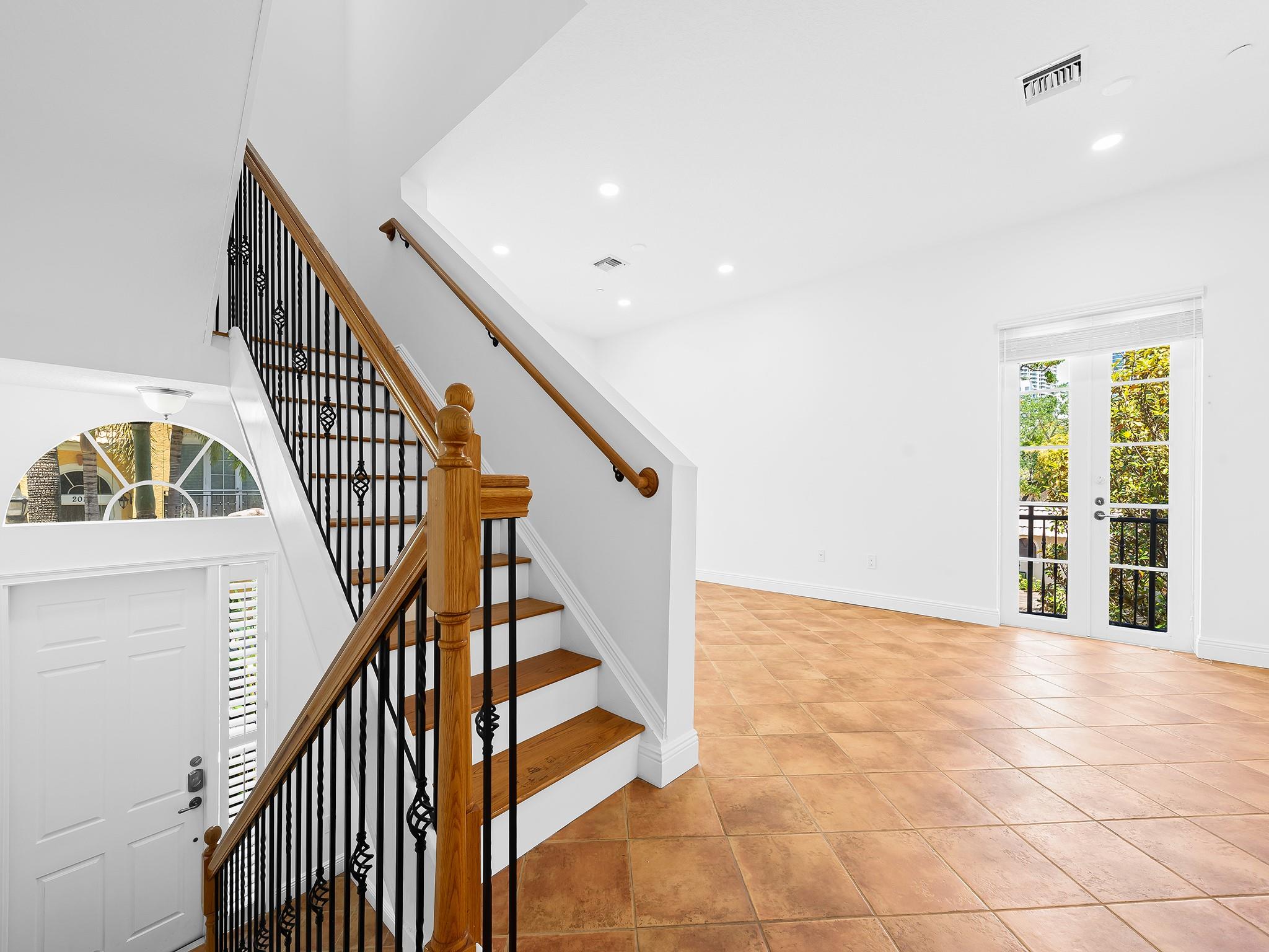 510 SE 7th St 401