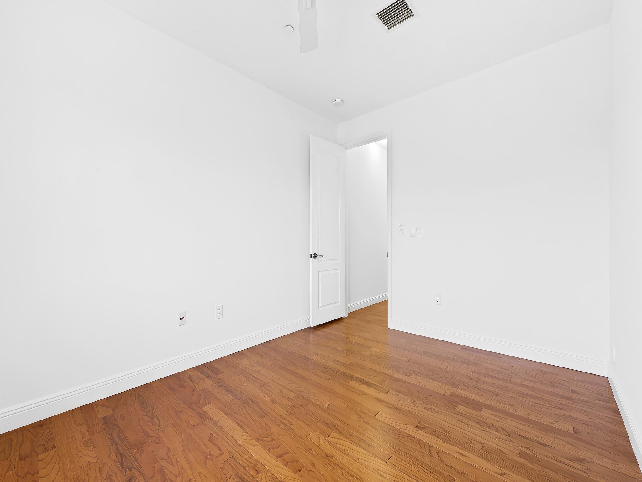 510 SE 7th St 401