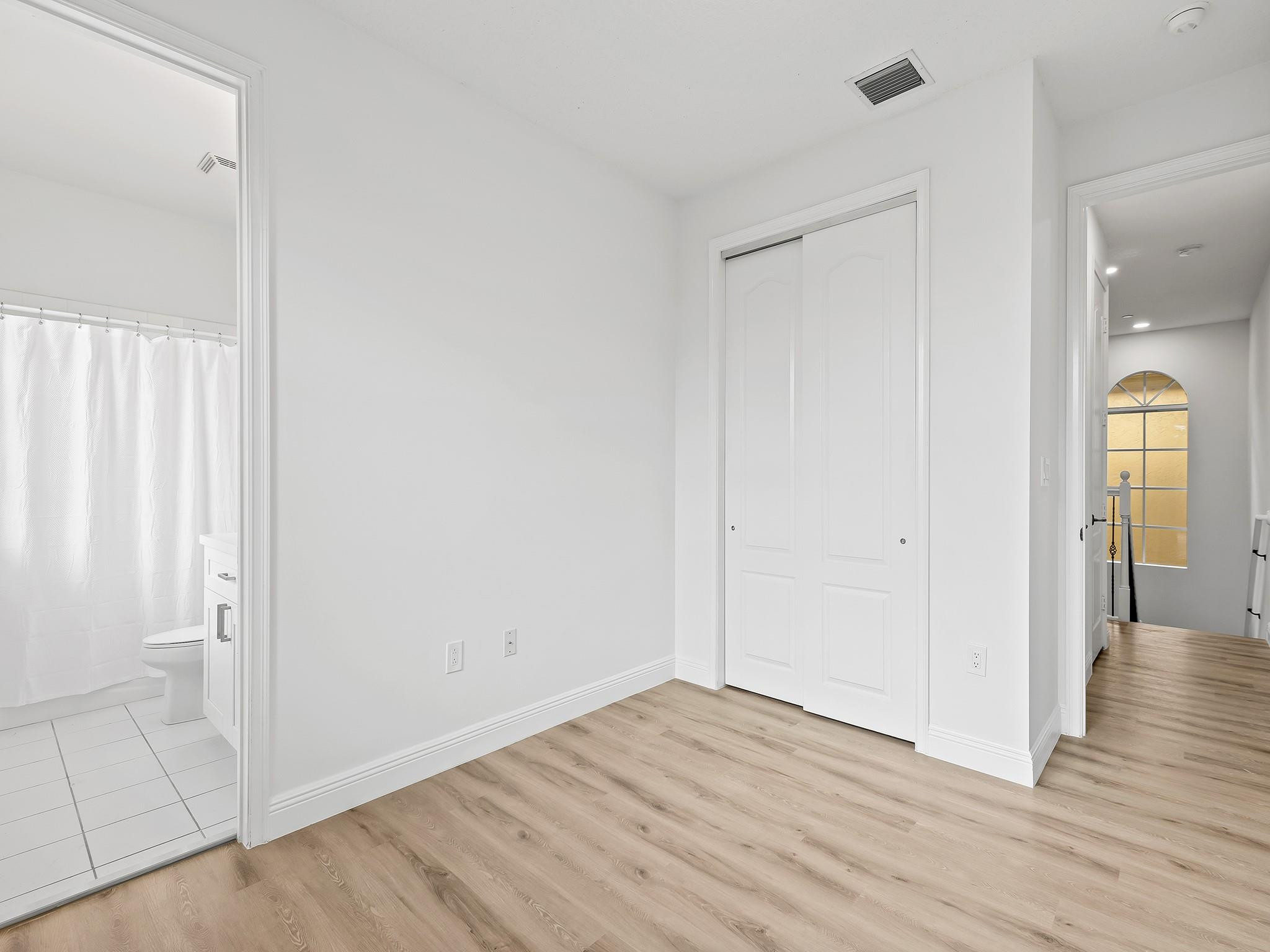 506 SE 7th St 305