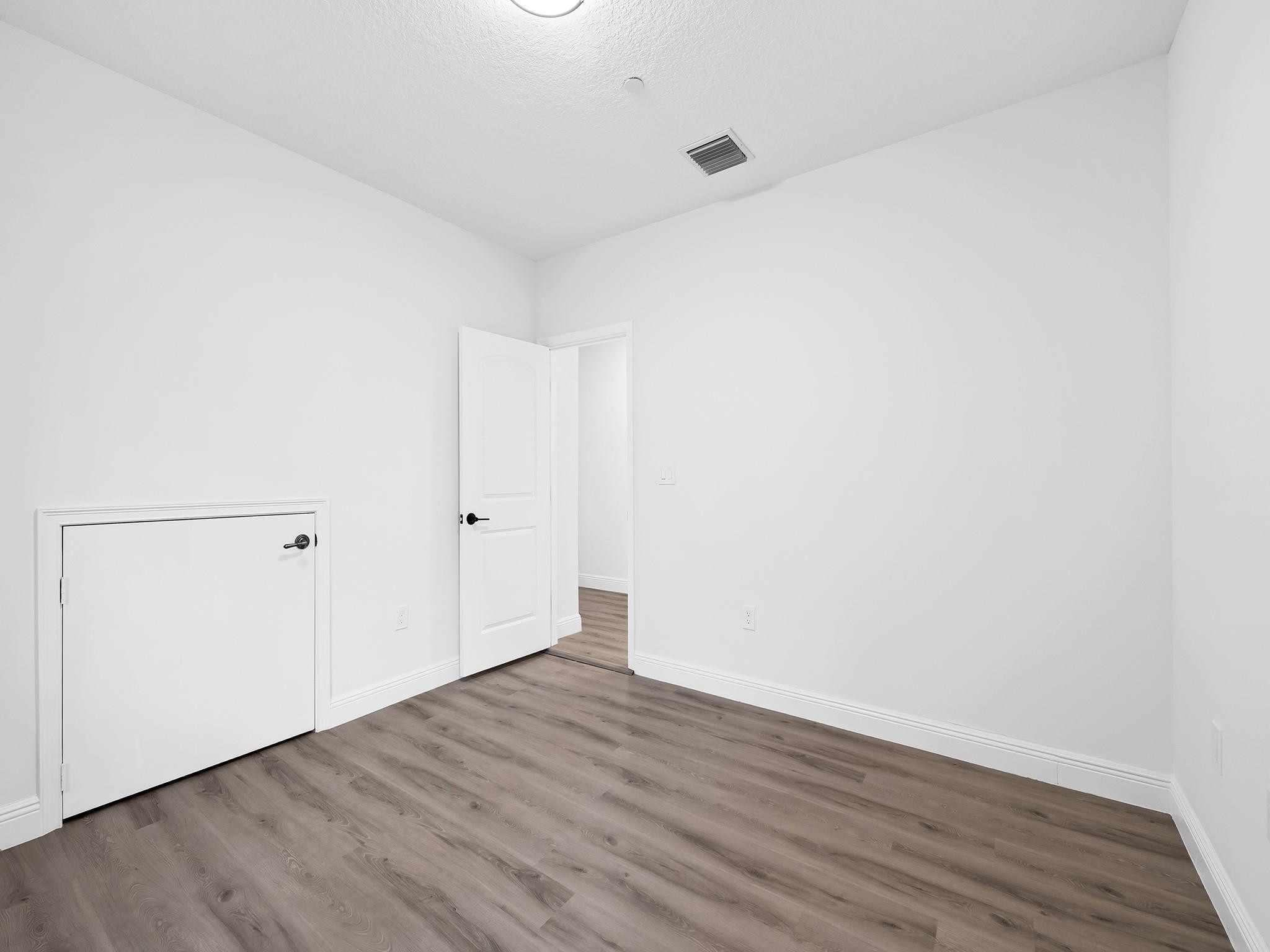 506 SE 7th St 305