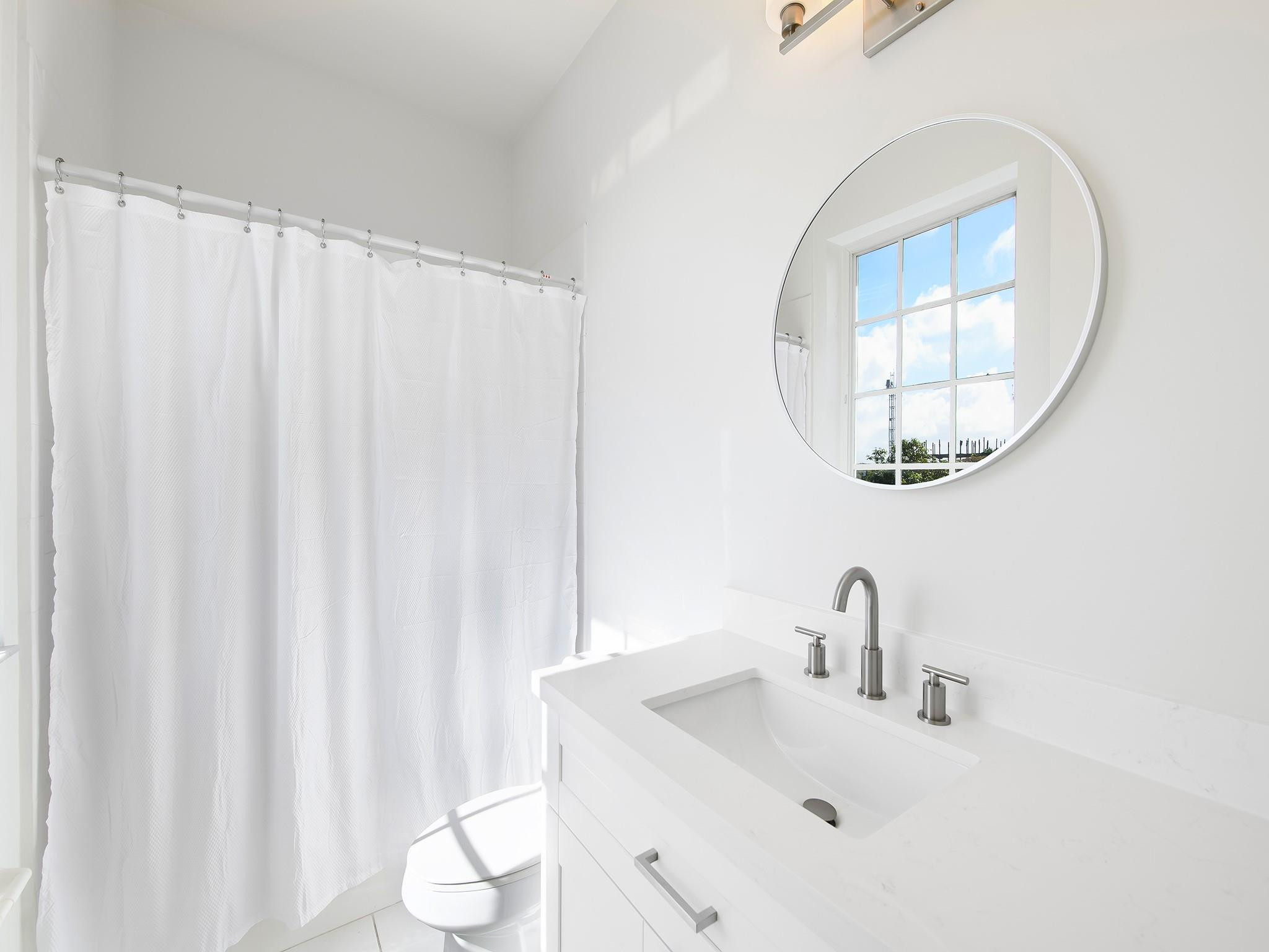 506 SE 7th St 305