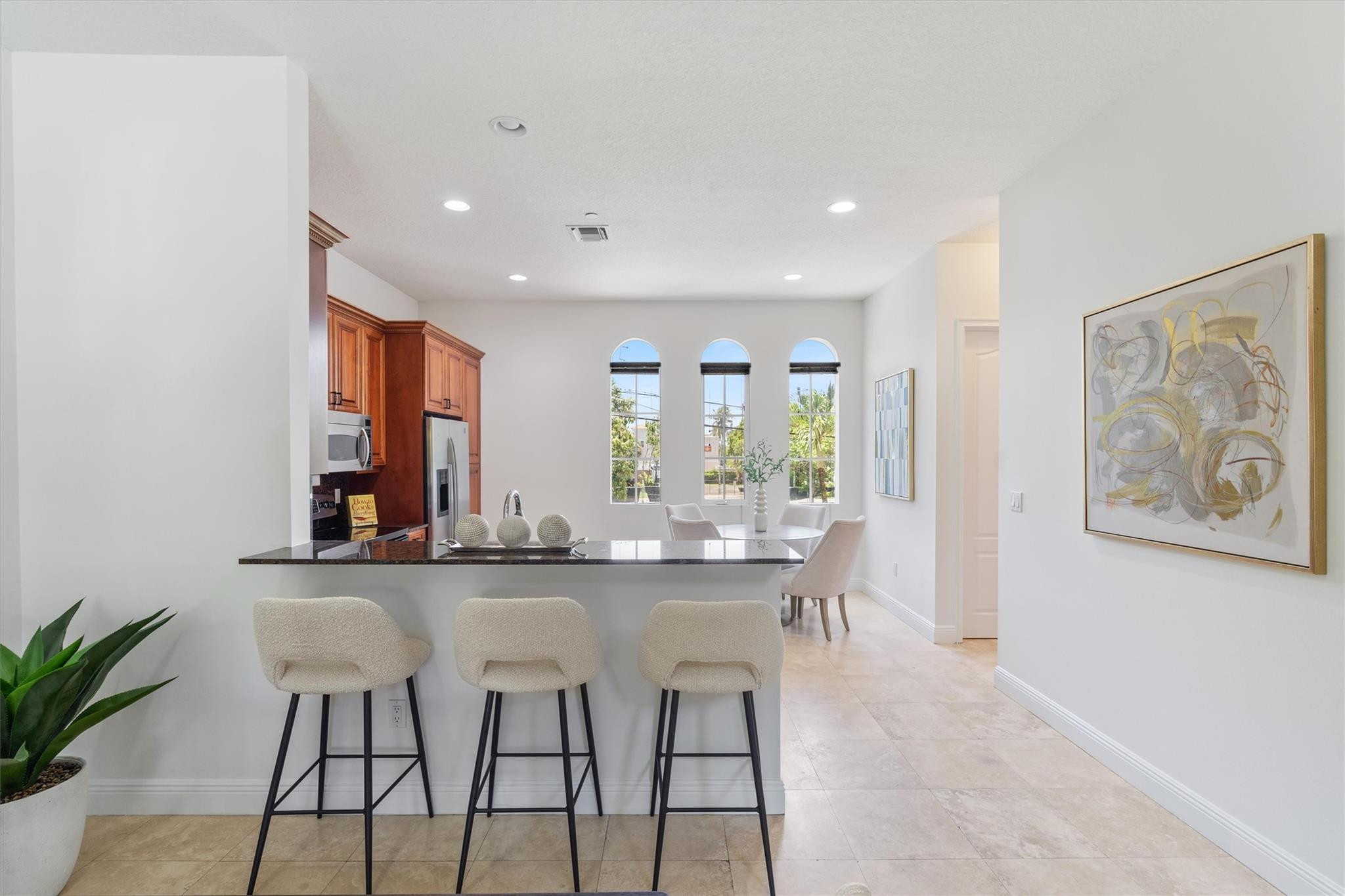 506 SE 7th St 304