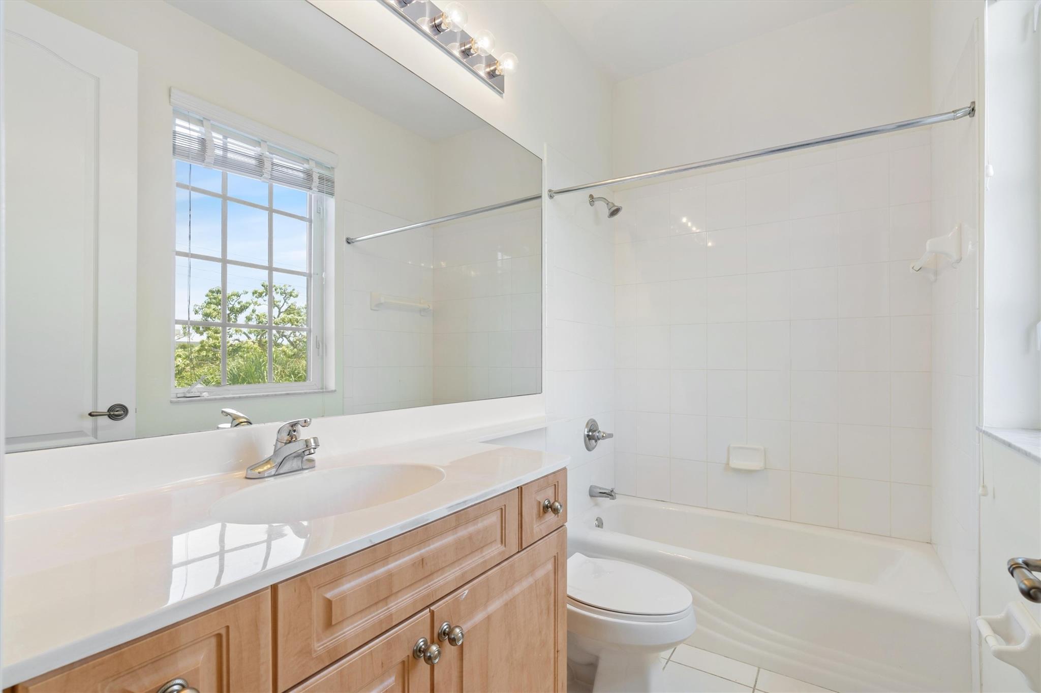 506 SE 7th St 304