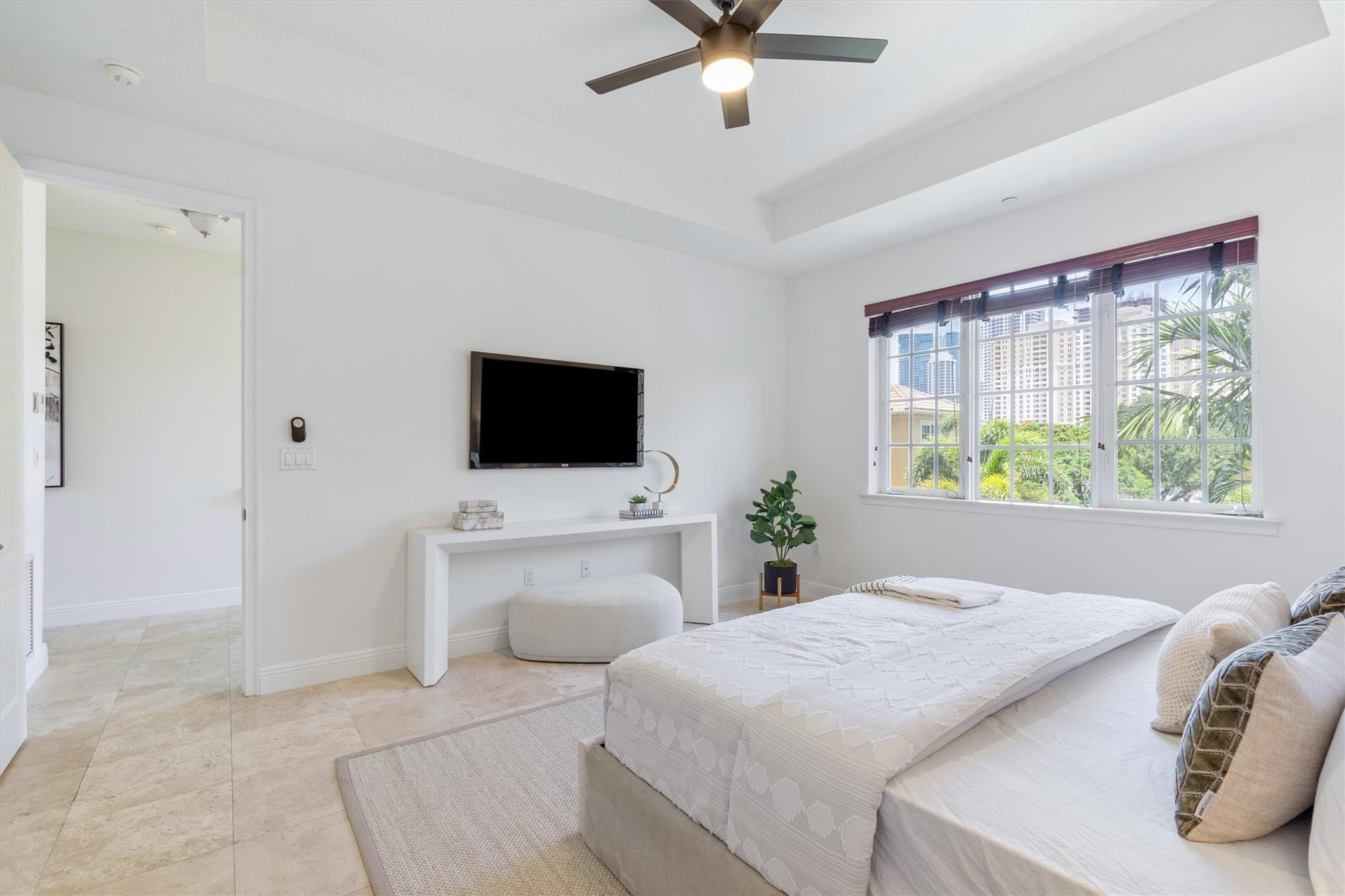 506 SE 7th St 304