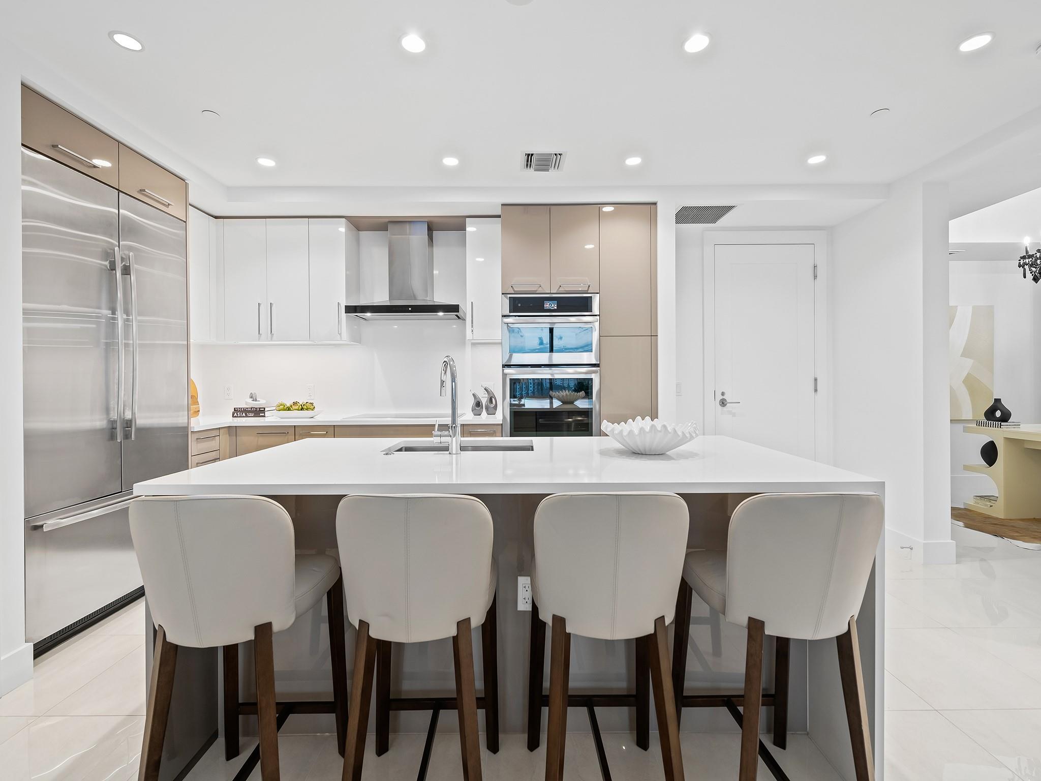 100 E Las Olas Boulevard 1802