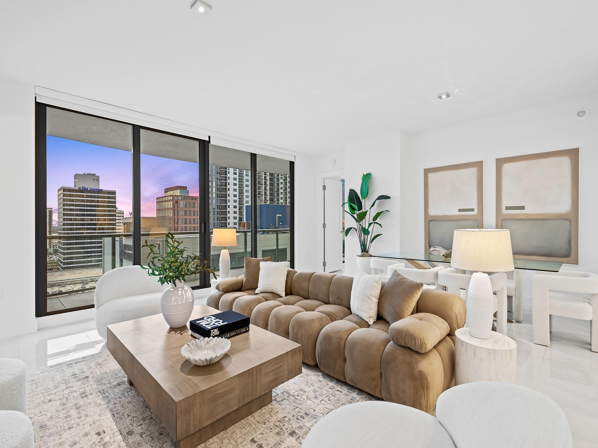 100 E Las Olas Boulevard 1802