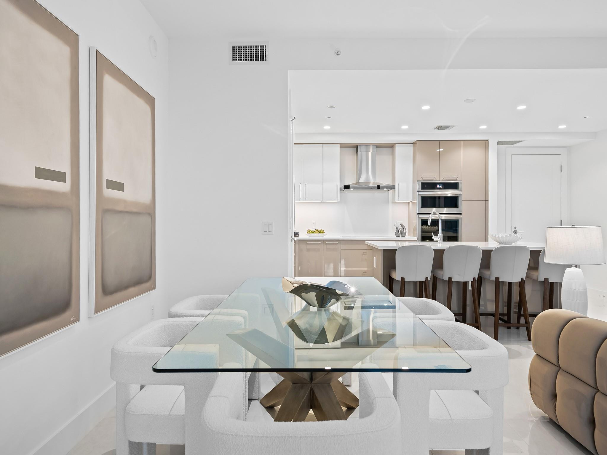 100 E Las Olas Boulevard 1802