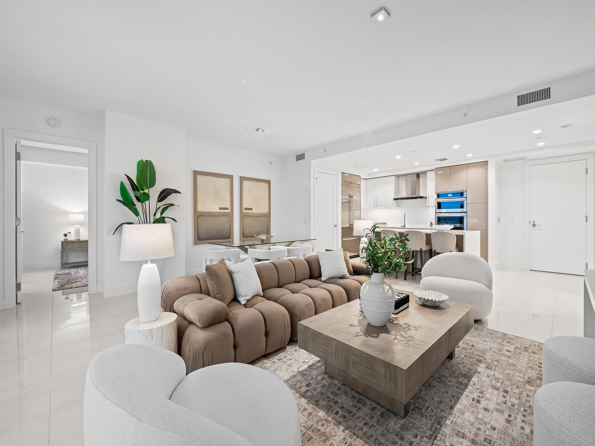 100 E Las Olas Boulevard 1802