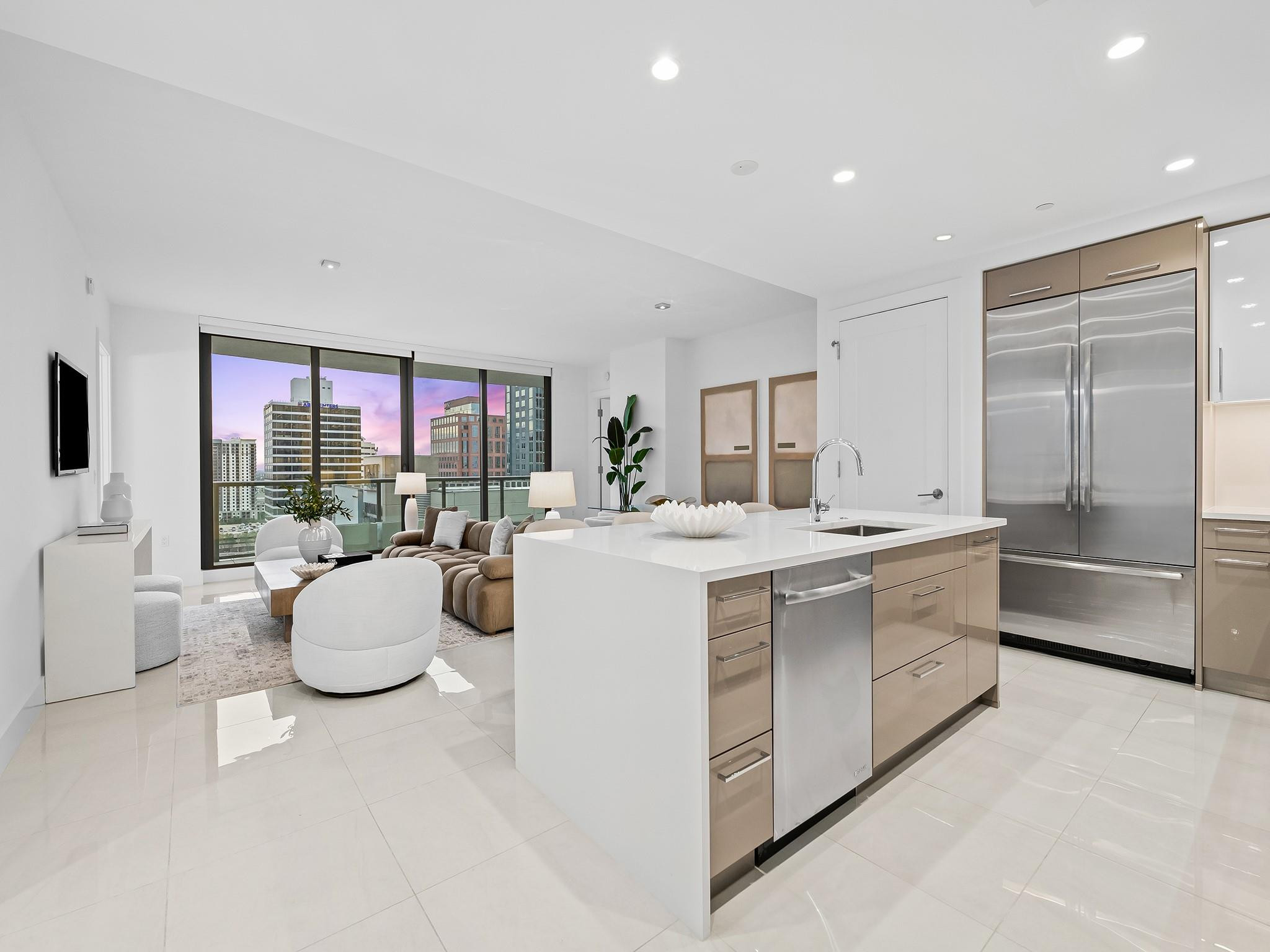 100 E Las Olas Boulevard 1802