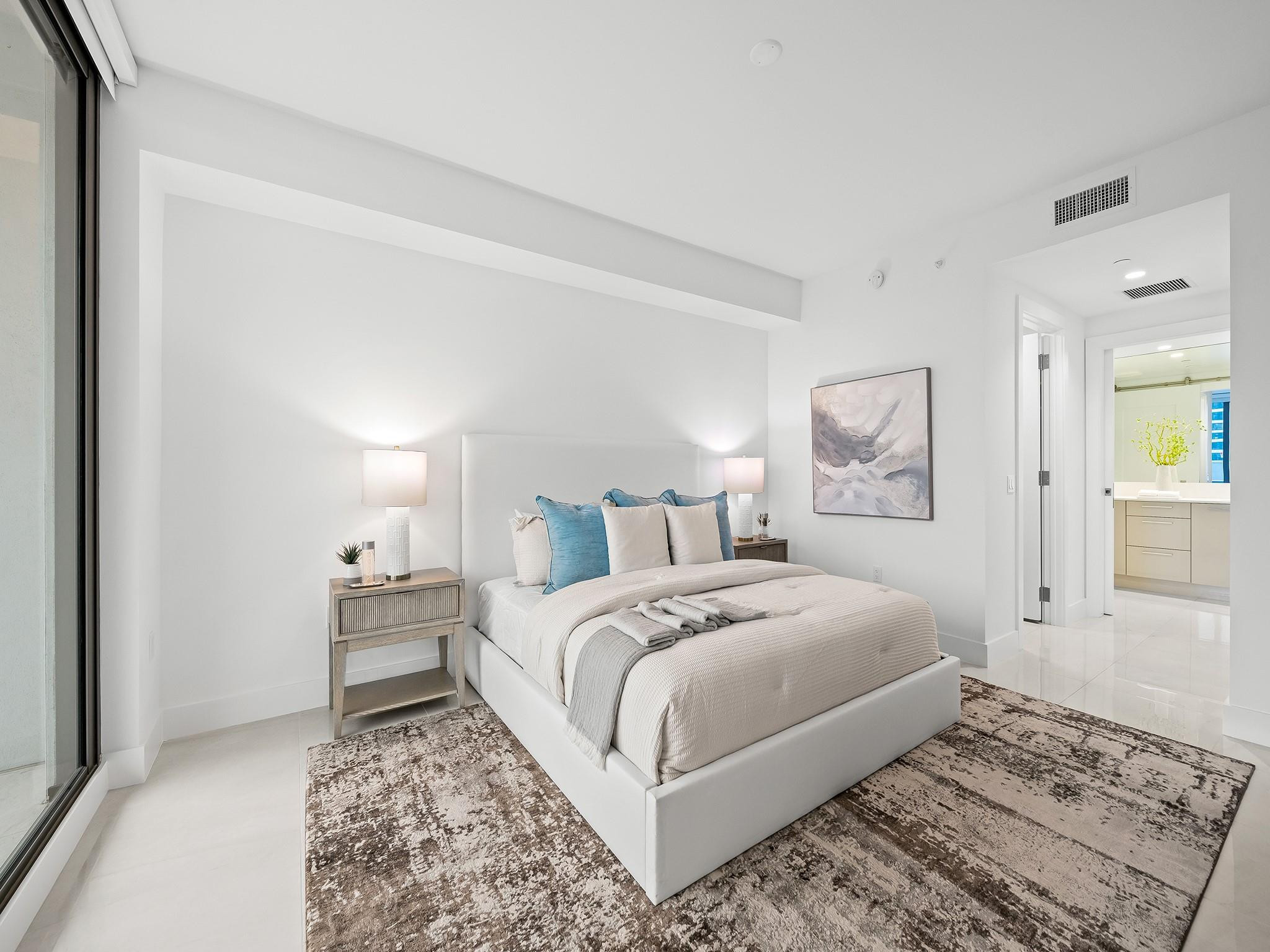 100 E Las Olas Boulevard 1802