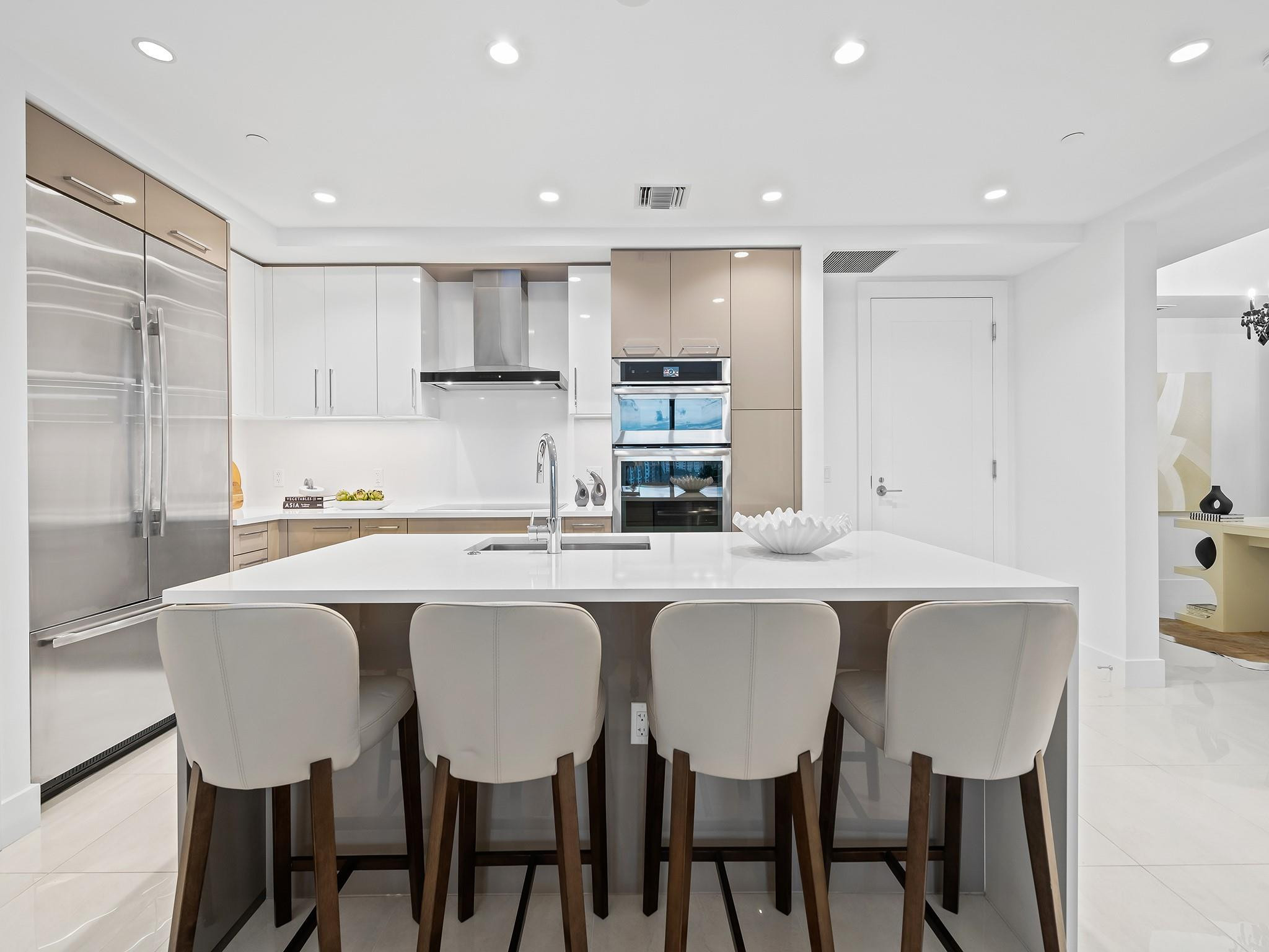 100 E Las Olas Boulevard 1802