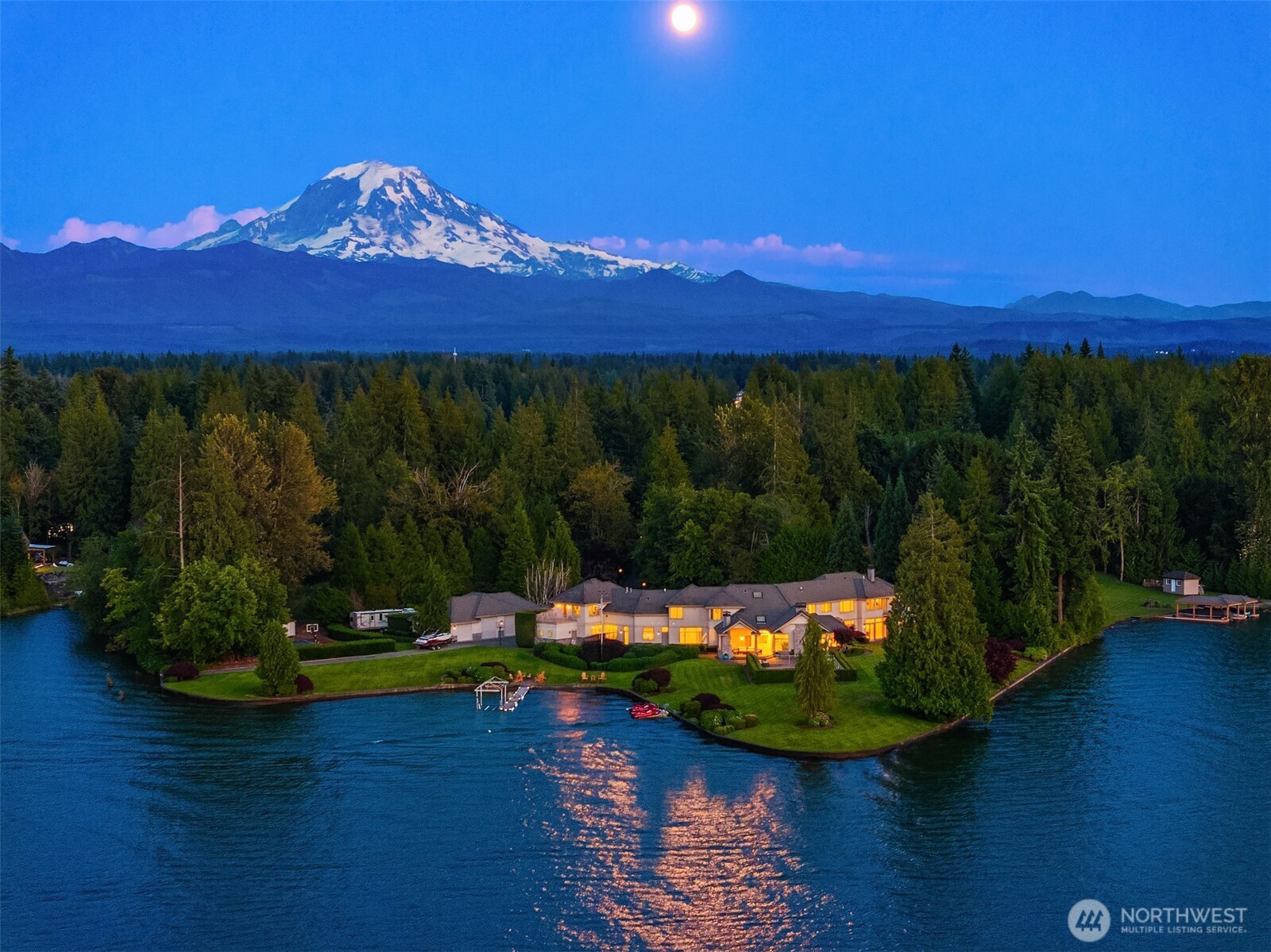 Legacy Snag Island Estate