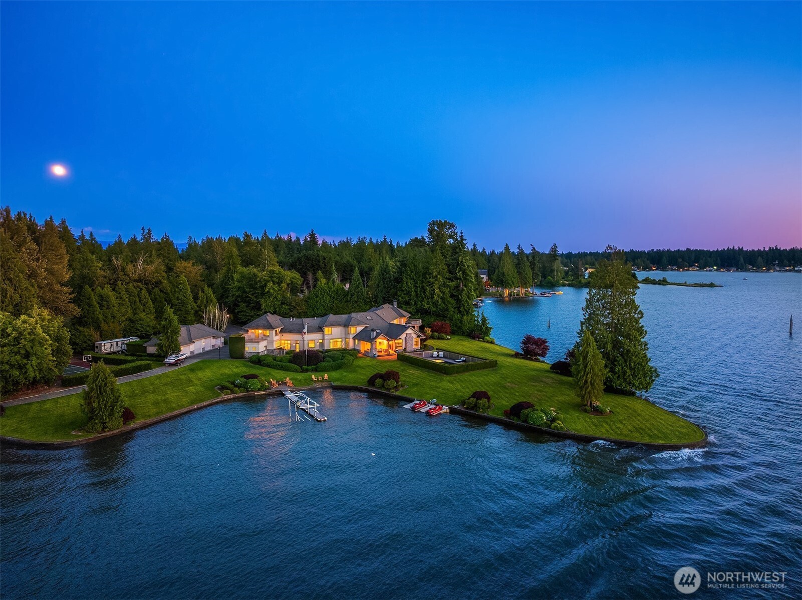 Legacy Snag Island Estate