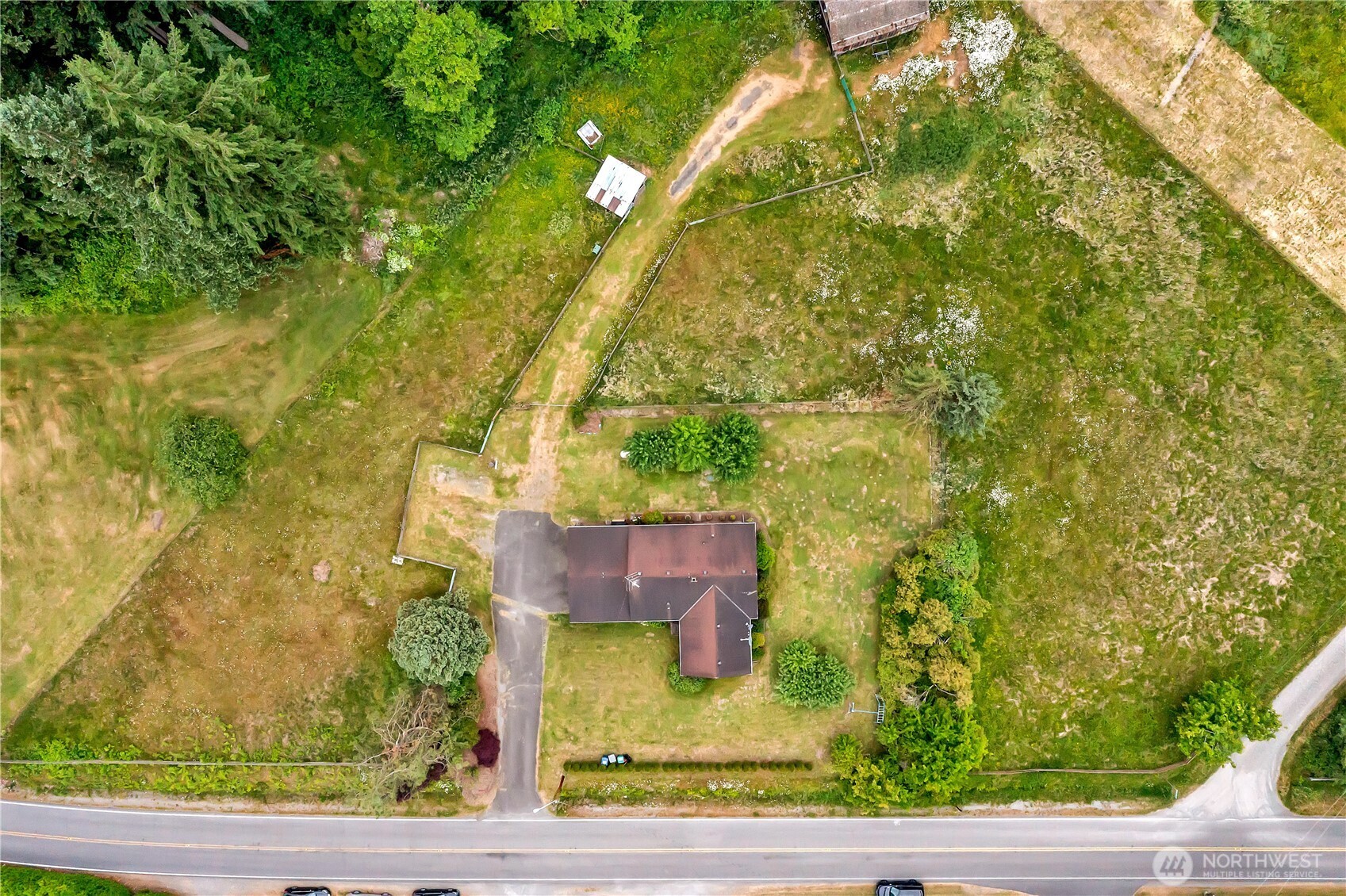 Secluded Equestrian Hobby Farm on 2+ Acres