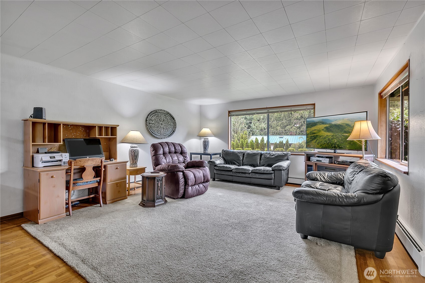 Secluded Equestrian Hobby Farm on 2+ Acres