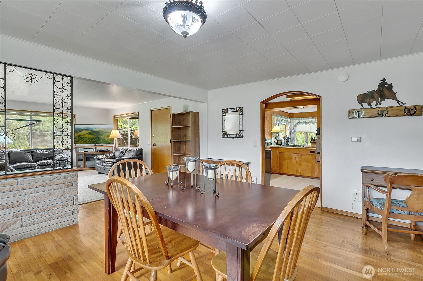 Secluded Equestrian Hobby Farm on 2+ Acres
