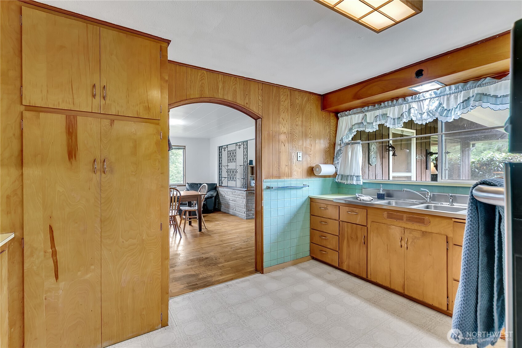 Secluded Equestrian Hobby Farm on 2+ Acres