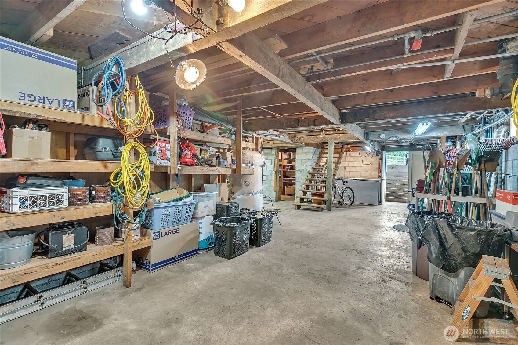 Secluded Equestrian Hobby Farm on 2+ Acres