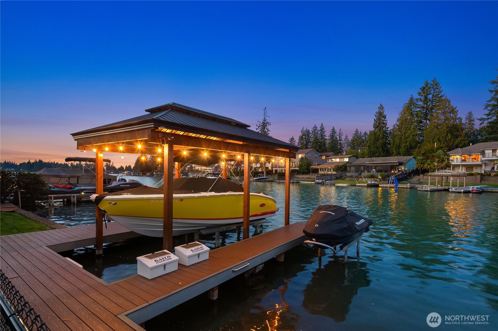95’ of East-facing Lake Tapps Waterfront
