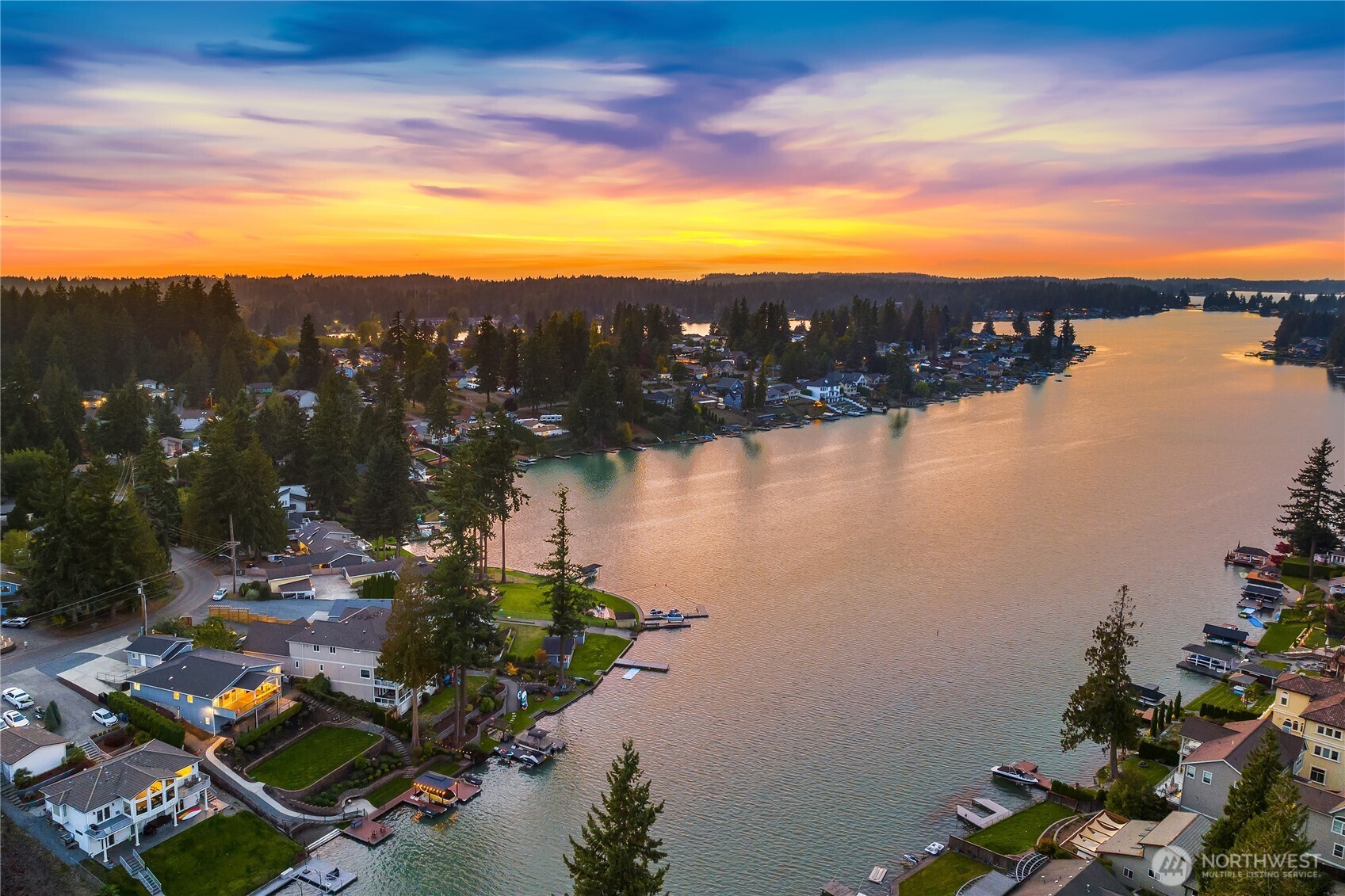 95’ of East-facing Lake Tapps Waterfront