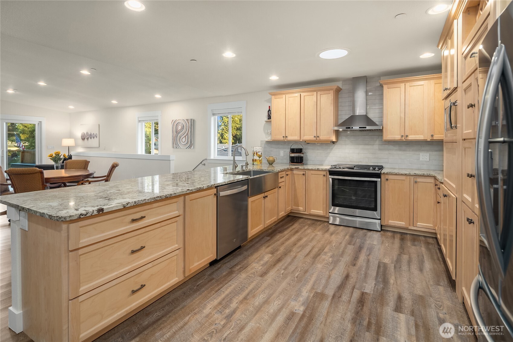 95’ of East-facing Lake Tapps Waterfront
