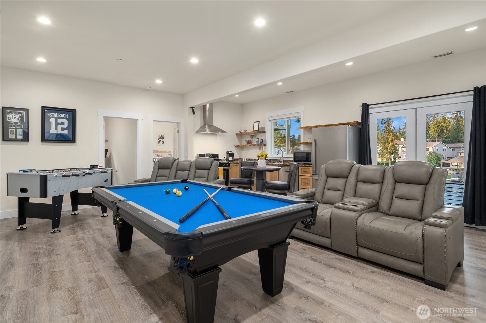 95’ of East-facing Lake Tapps Waterfront