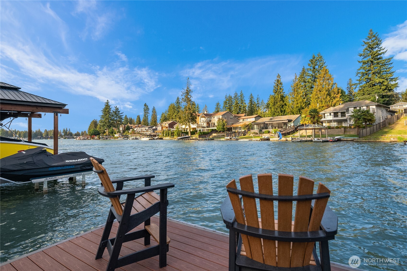 95’ of East-facing Lake Tapps Waterfront