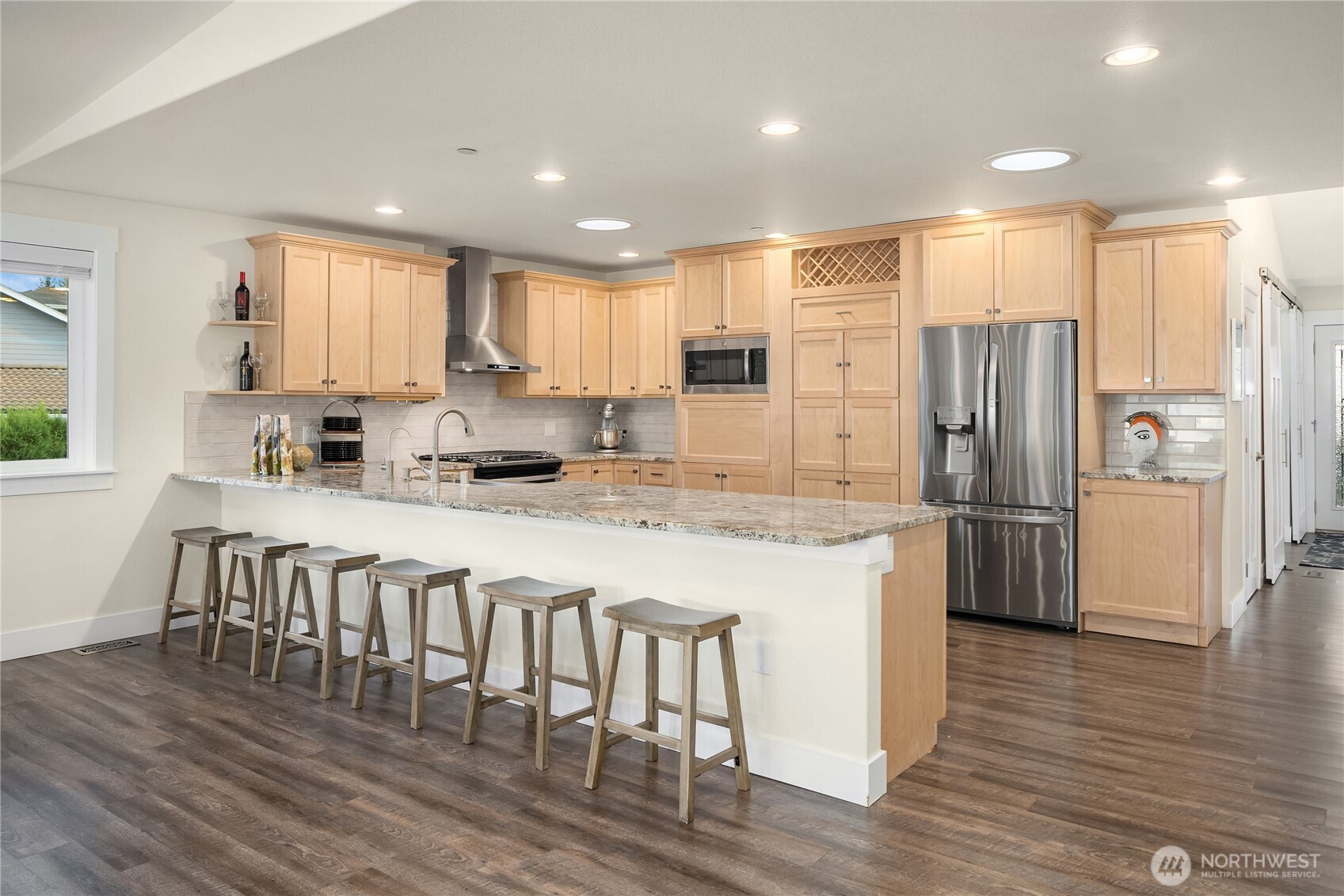 95’ of East-facing Lake Tapps Waterfront