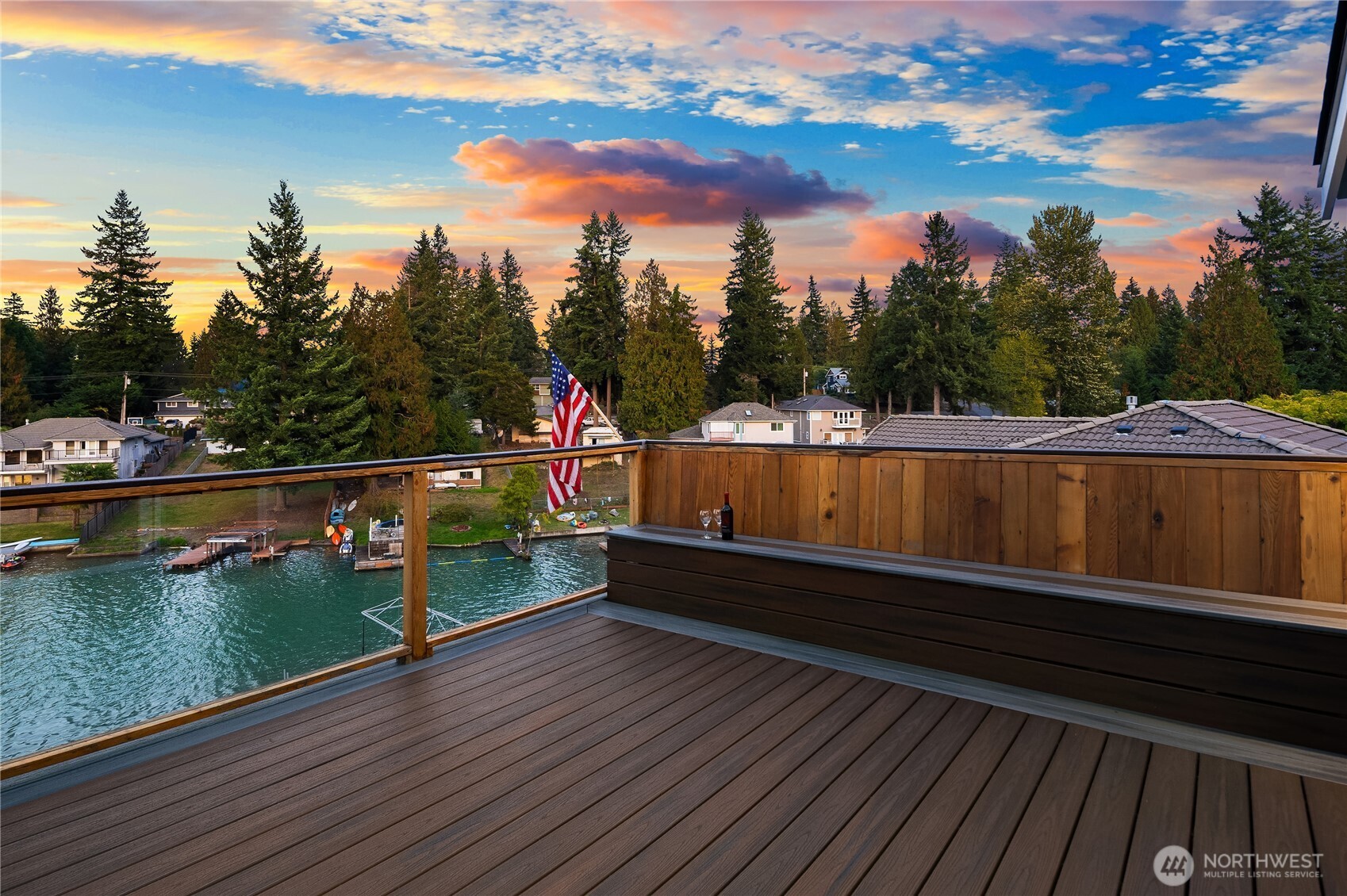 95’ of East-facing Lake Tapps Waterfront