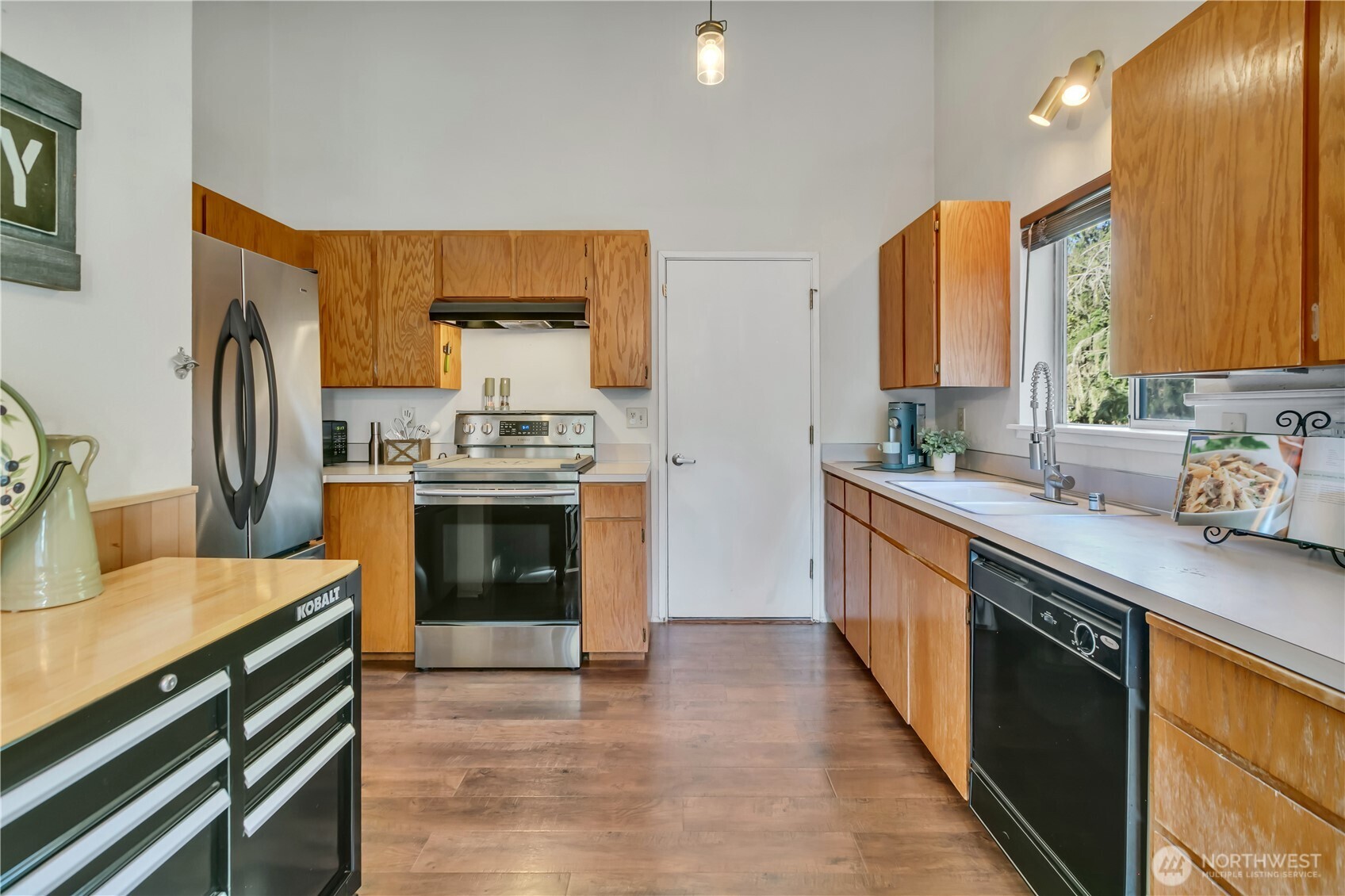 Charming Home in Wilderness Estates