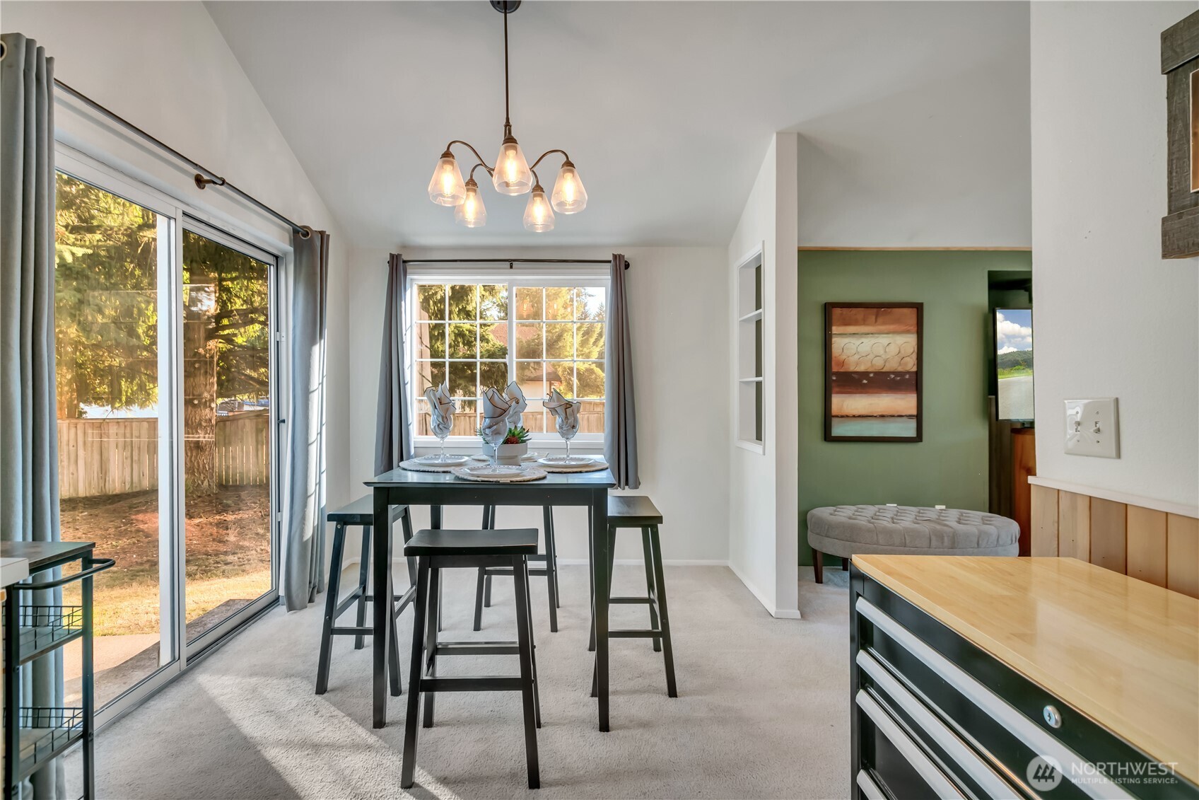 Charming Home in Wilderness Estates