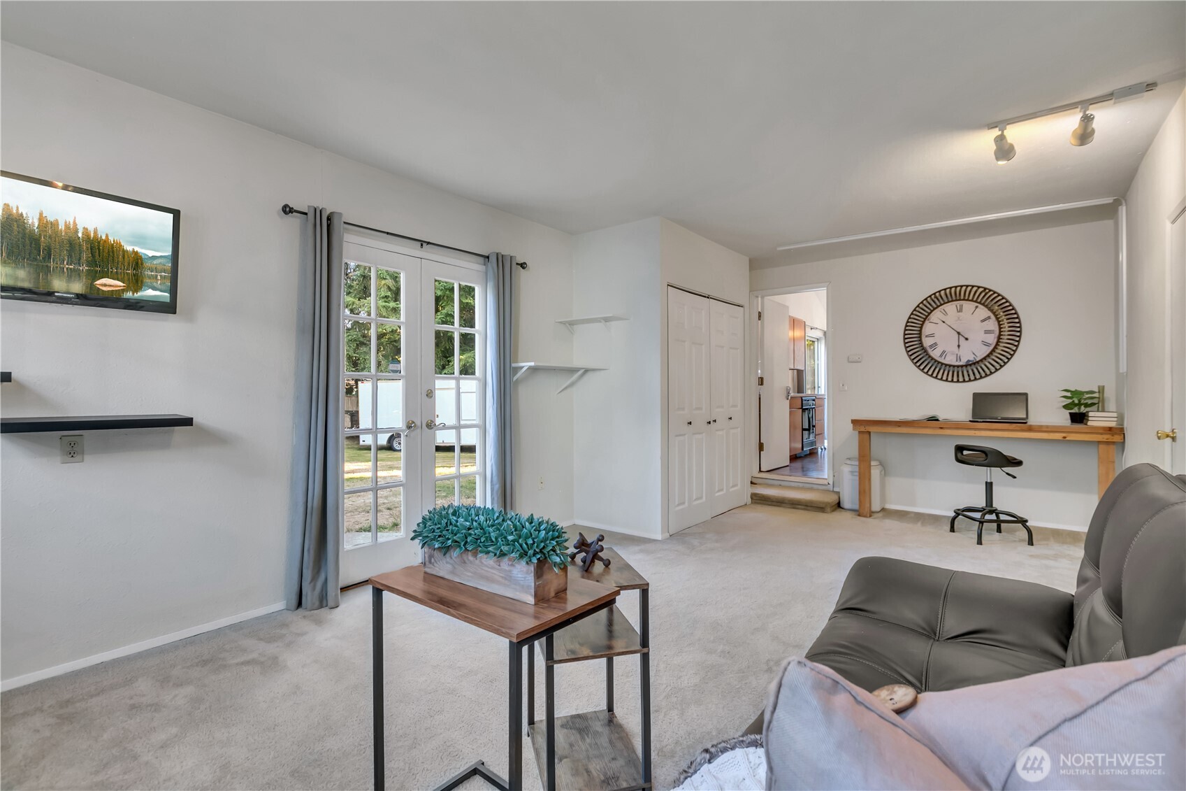 Charming Home in Wilderness Estates